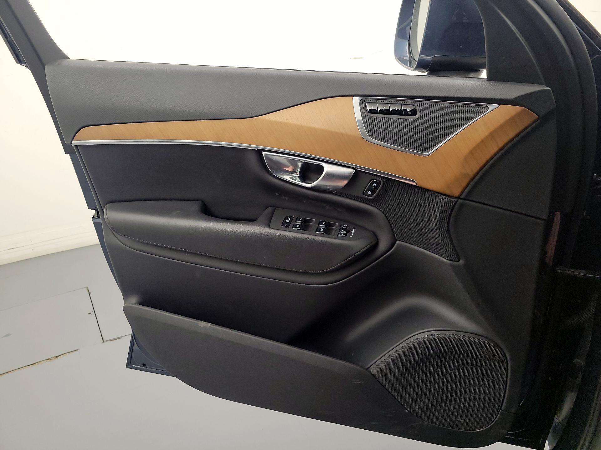 Thumbnail: 2023 Volvo XC90 - 12