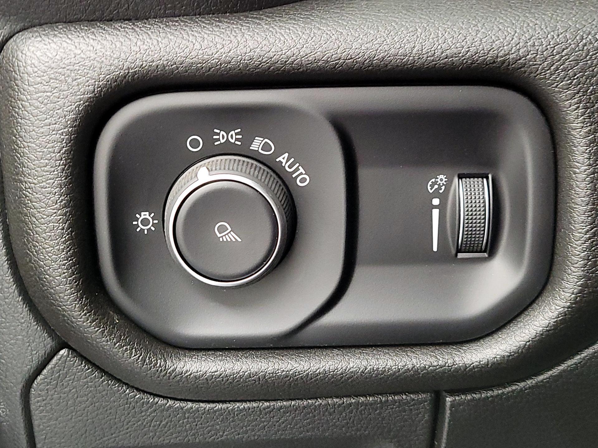 Thumbnail: 2024 RAM 1500 - 13