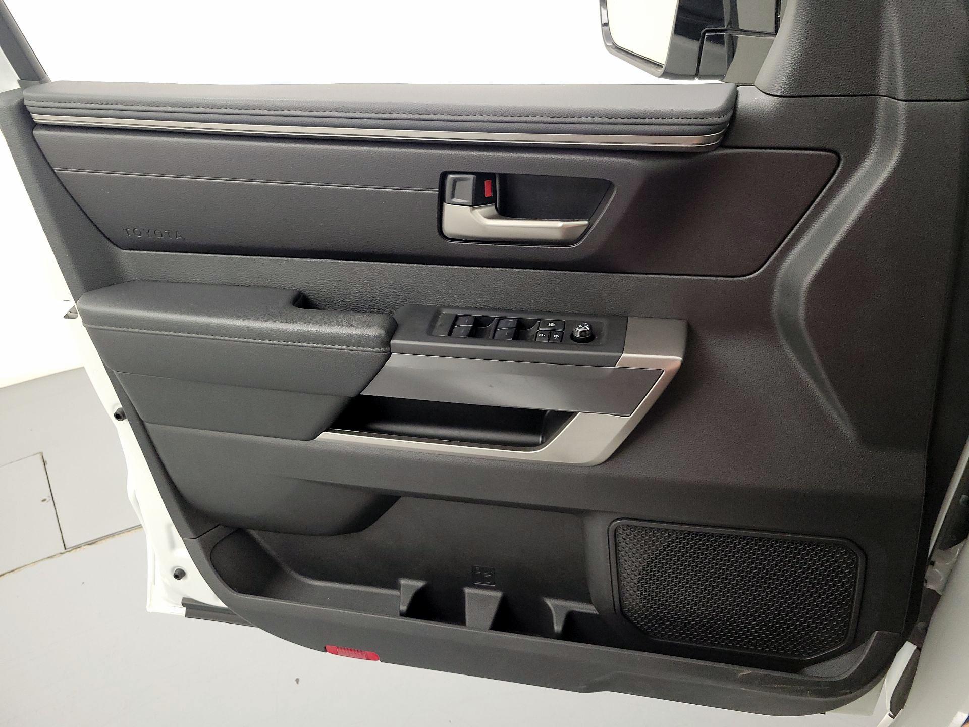 Thumbnail: 2024 Toyota Tundra - 12