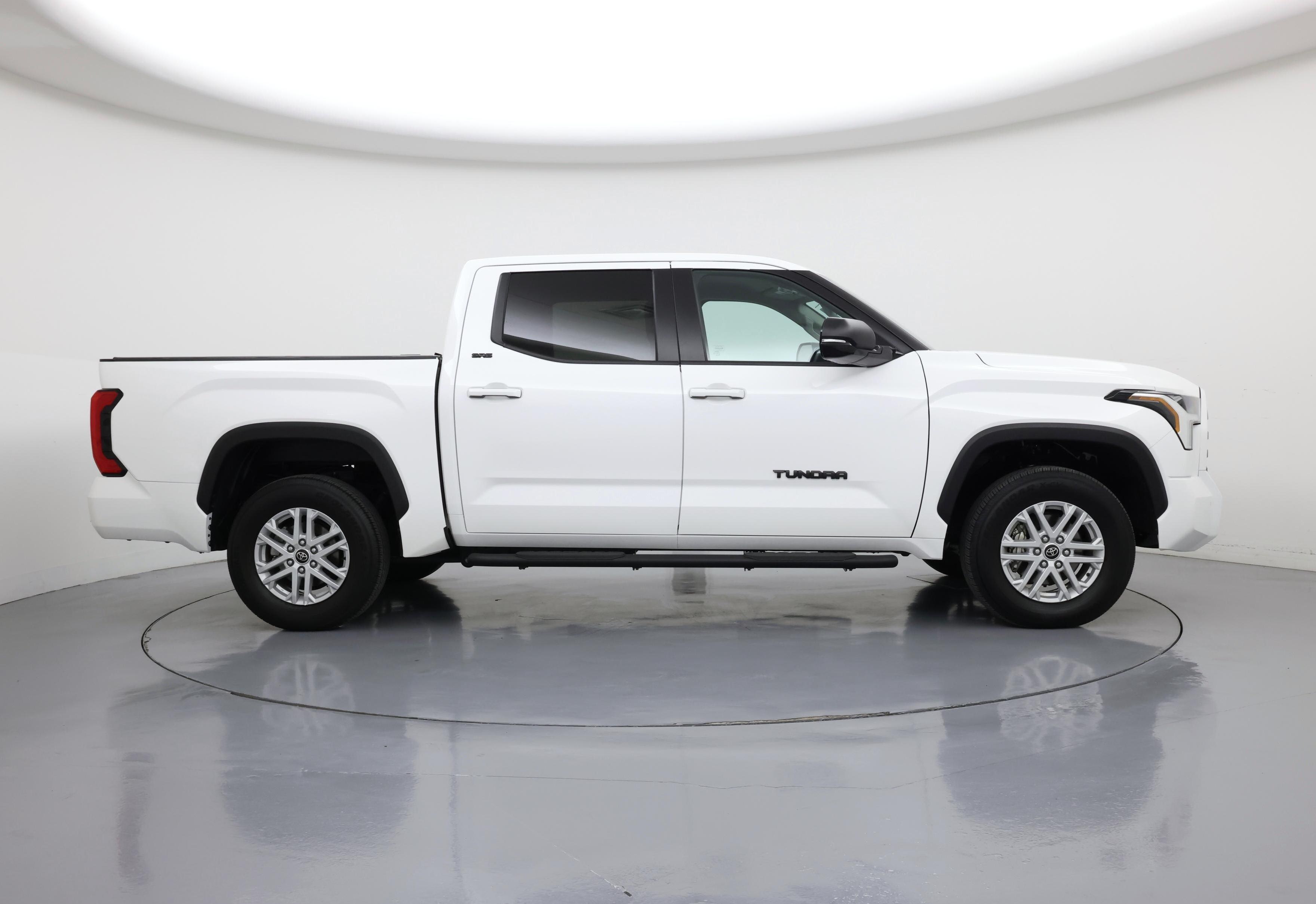 Thumbnail: 2024 Toyota Tundra - 7