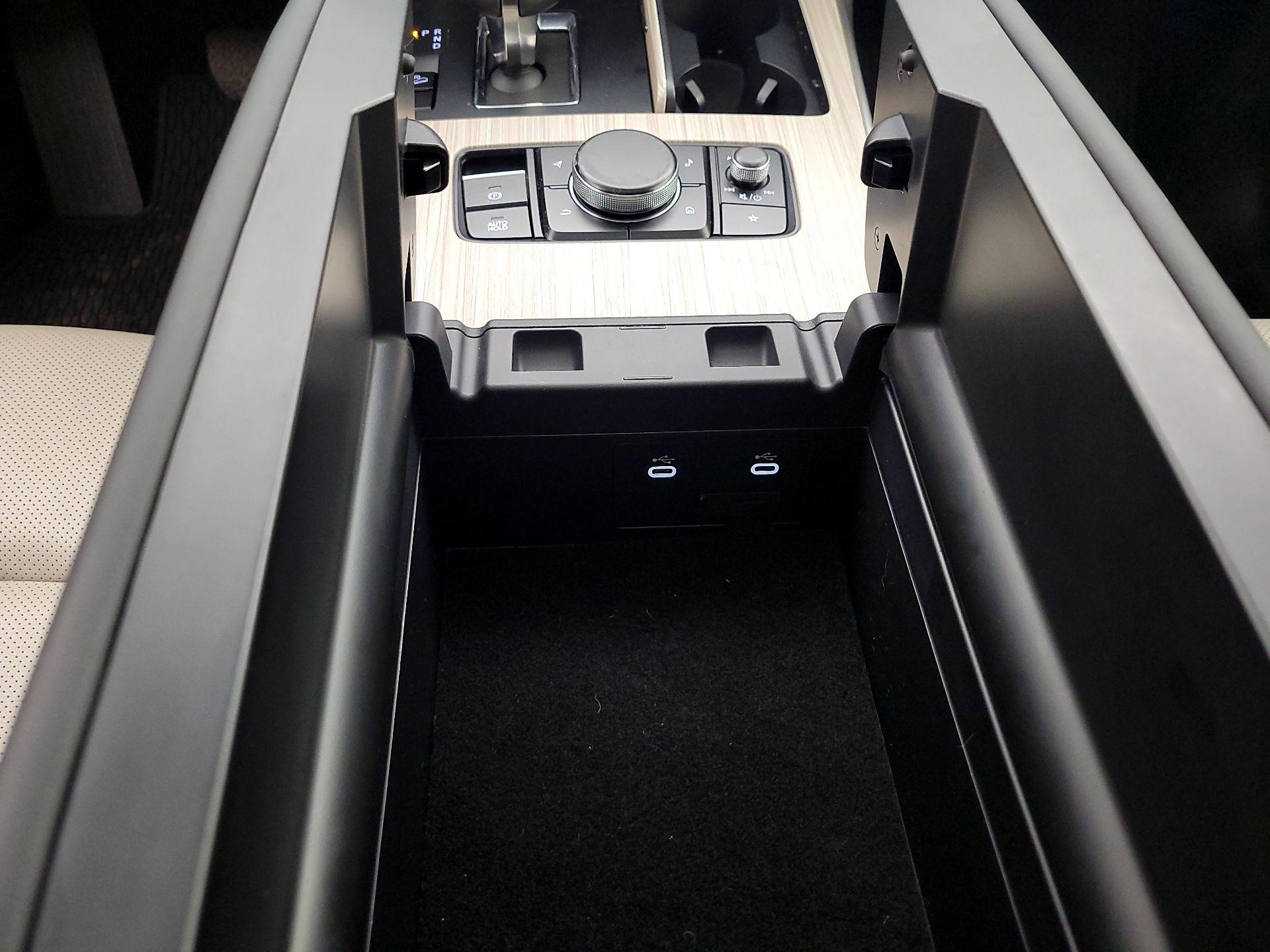 Thumbnail: 2024 Mazda CX-90 - 19