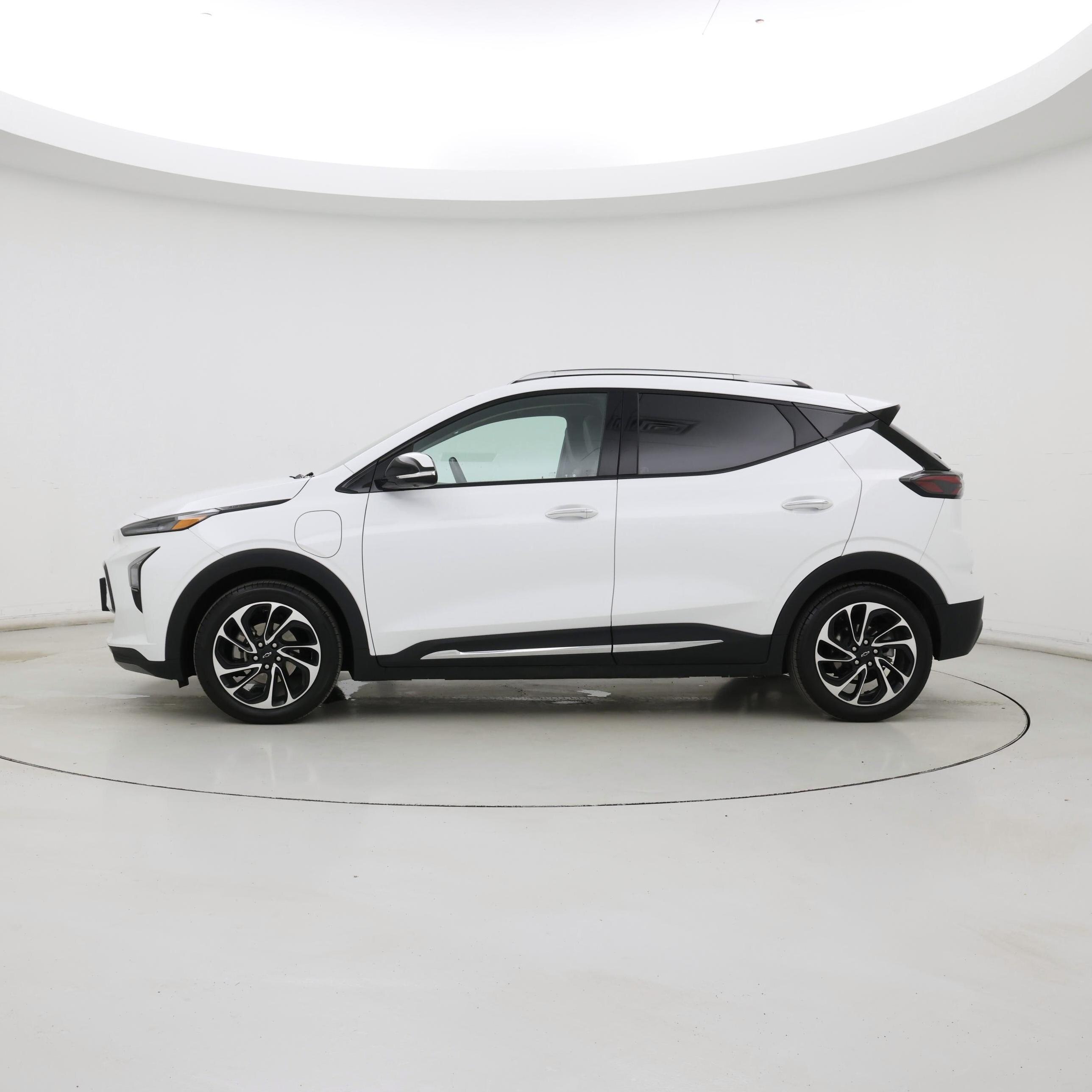 Thumbnail: 2022 Chevrolet Bolt EUV - 3