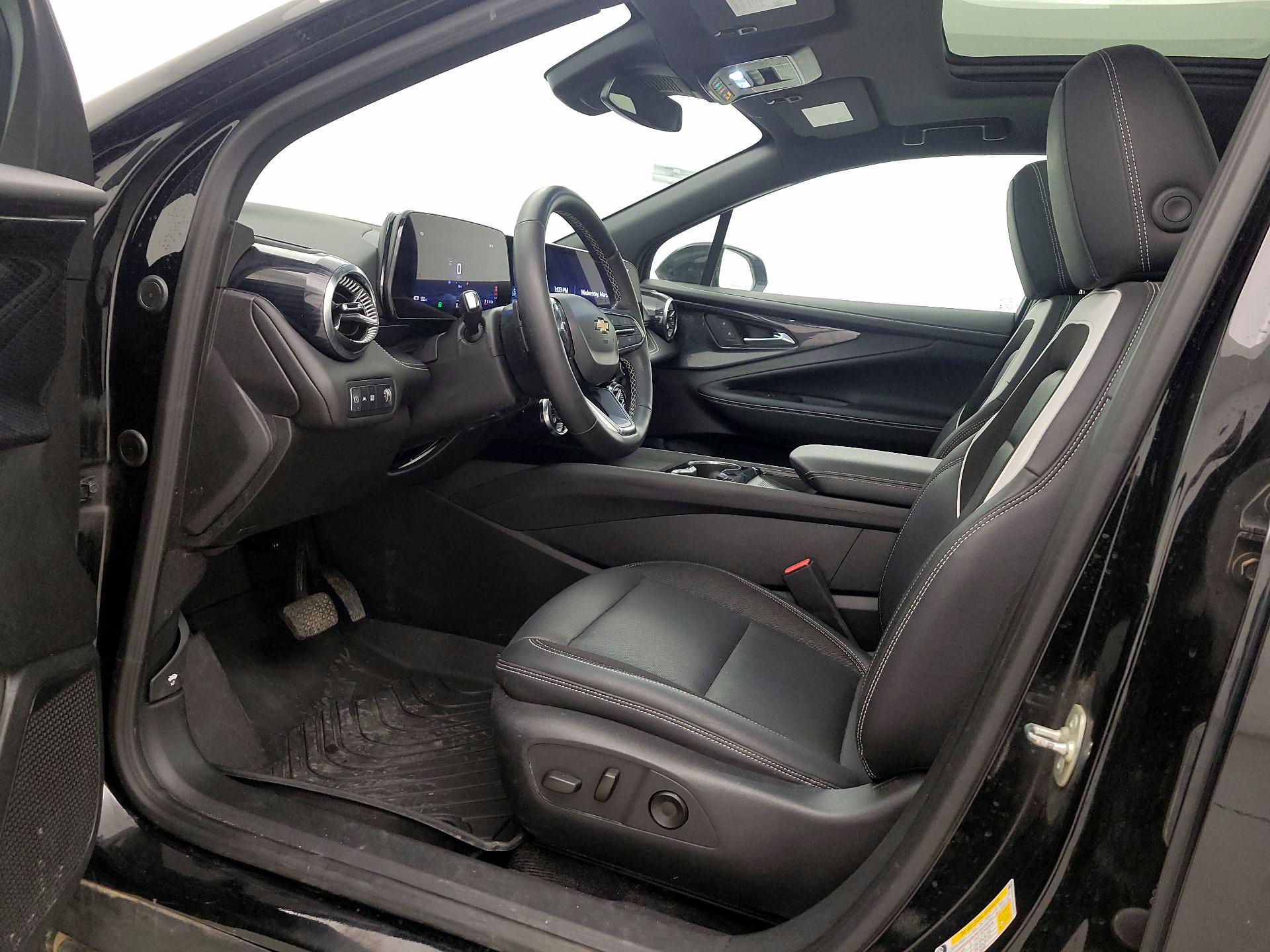 Thumbnail: 2024 Chevrolet Blazer EV - 11