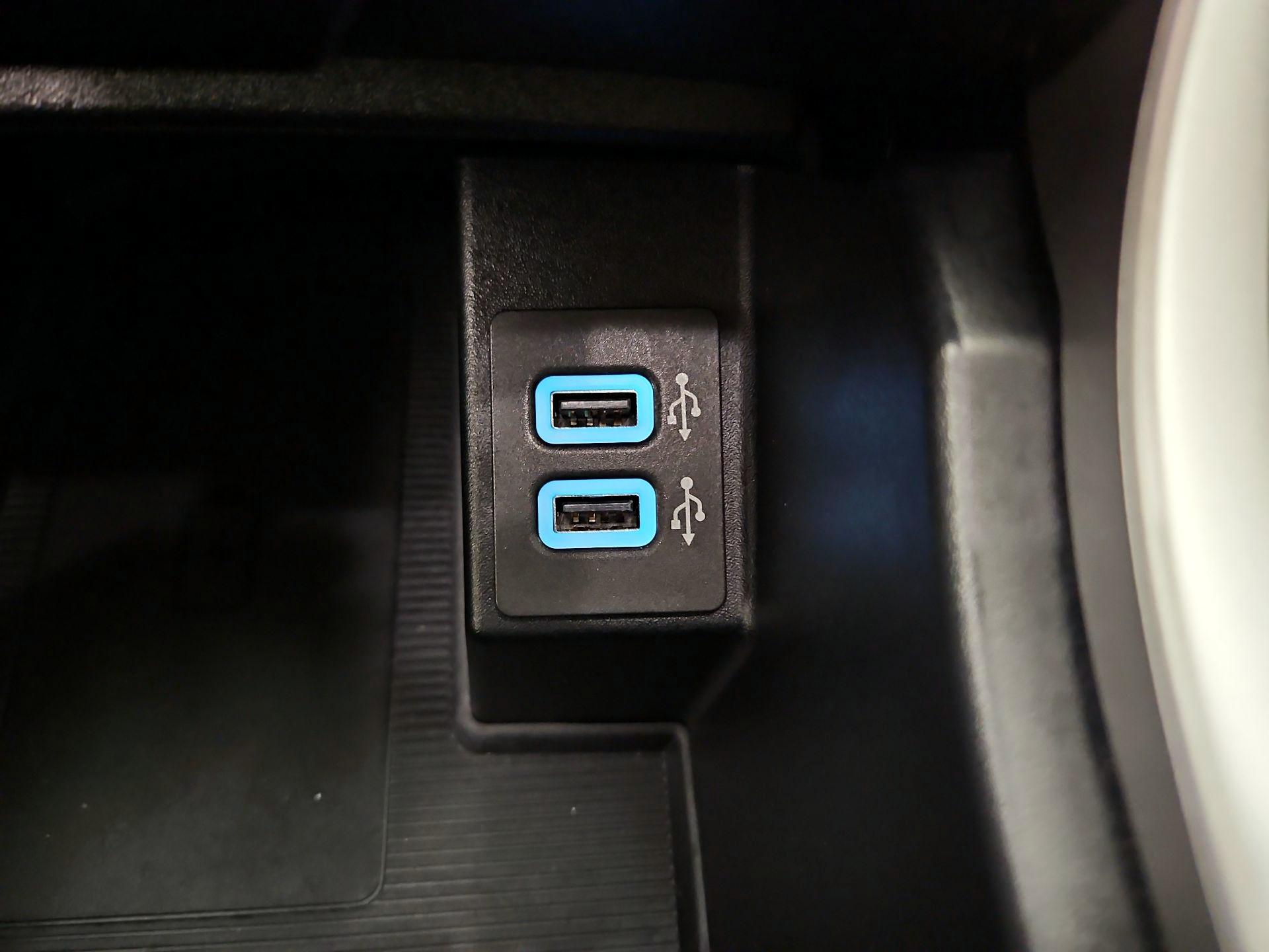 Thumbnail: 2020 Ford Edge - 19