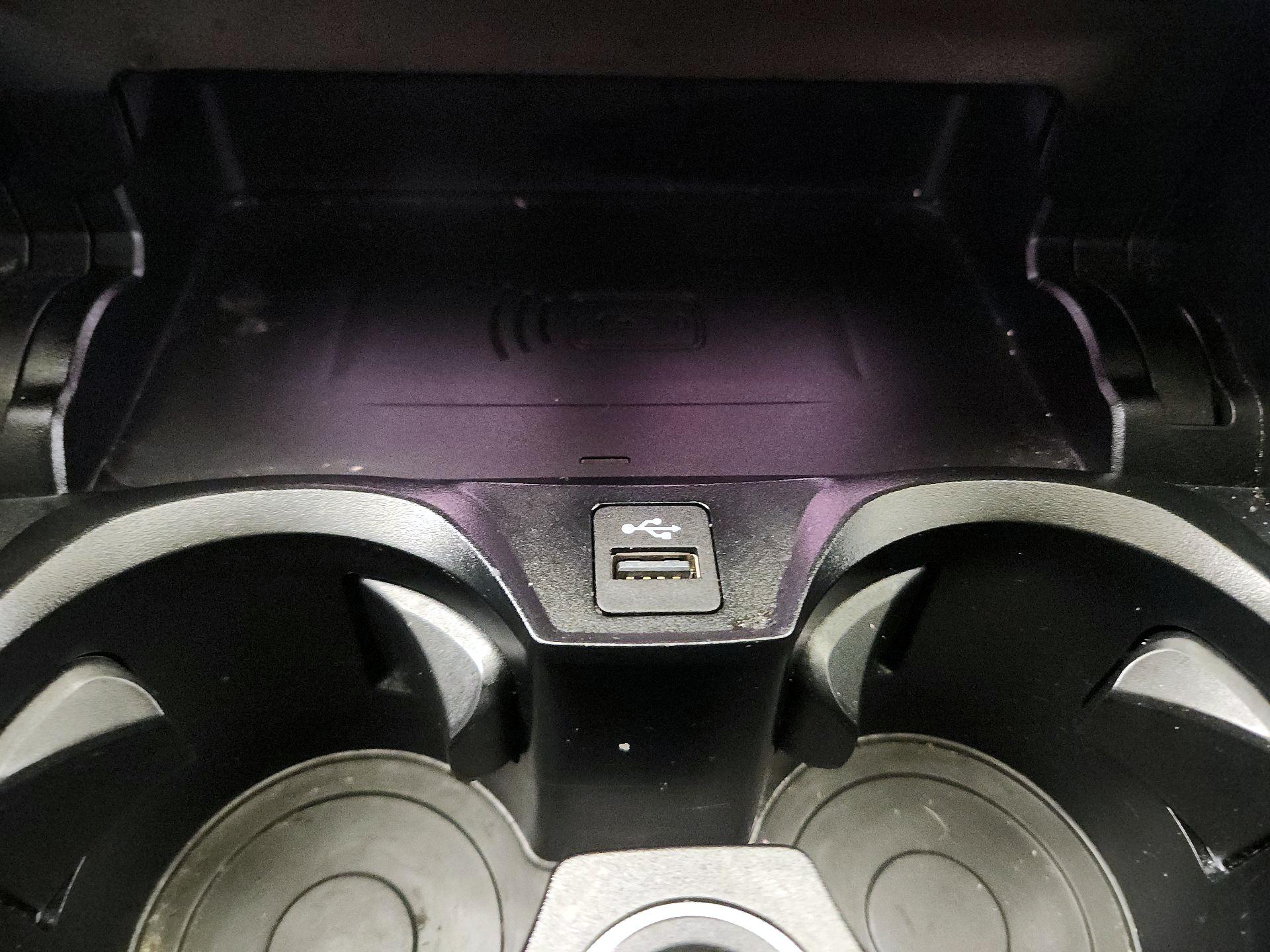 Thumbnail: 2024 BMW 3 Series - 19