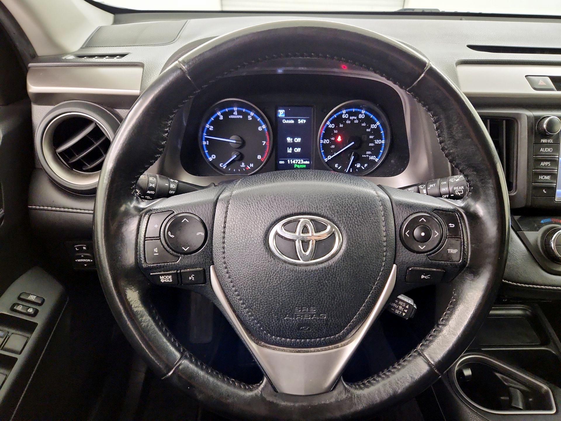 Thumbnail: 2018 Toyota RAV4 - 10