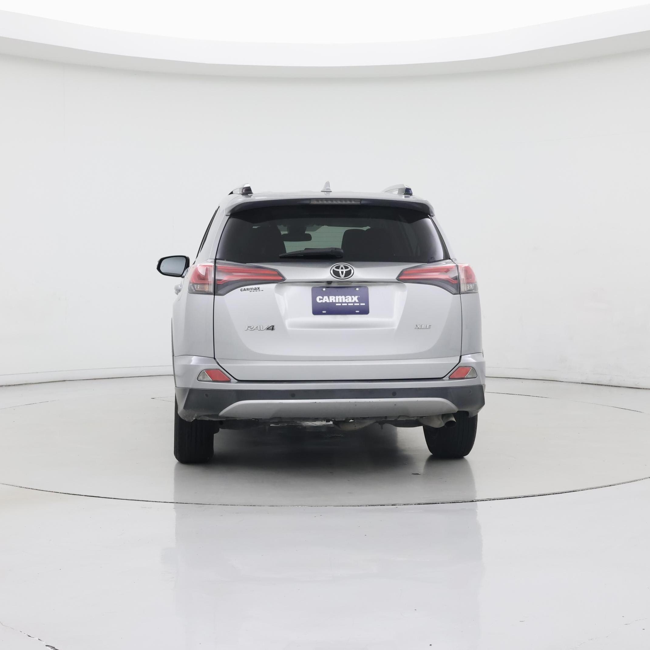 Thumbnail: 2018 Toyota RAV4 - 6