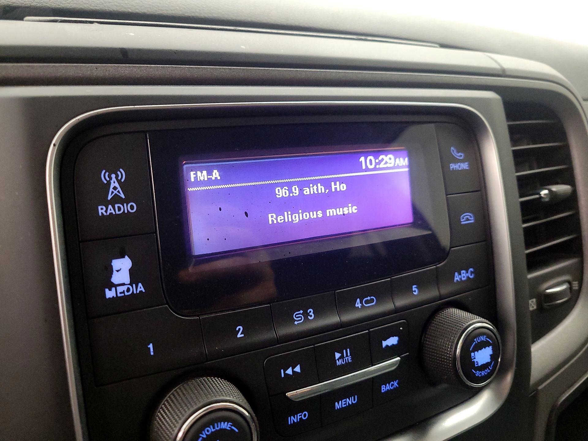 Thumbnail: 2019 RAM 1500 Classic - 15