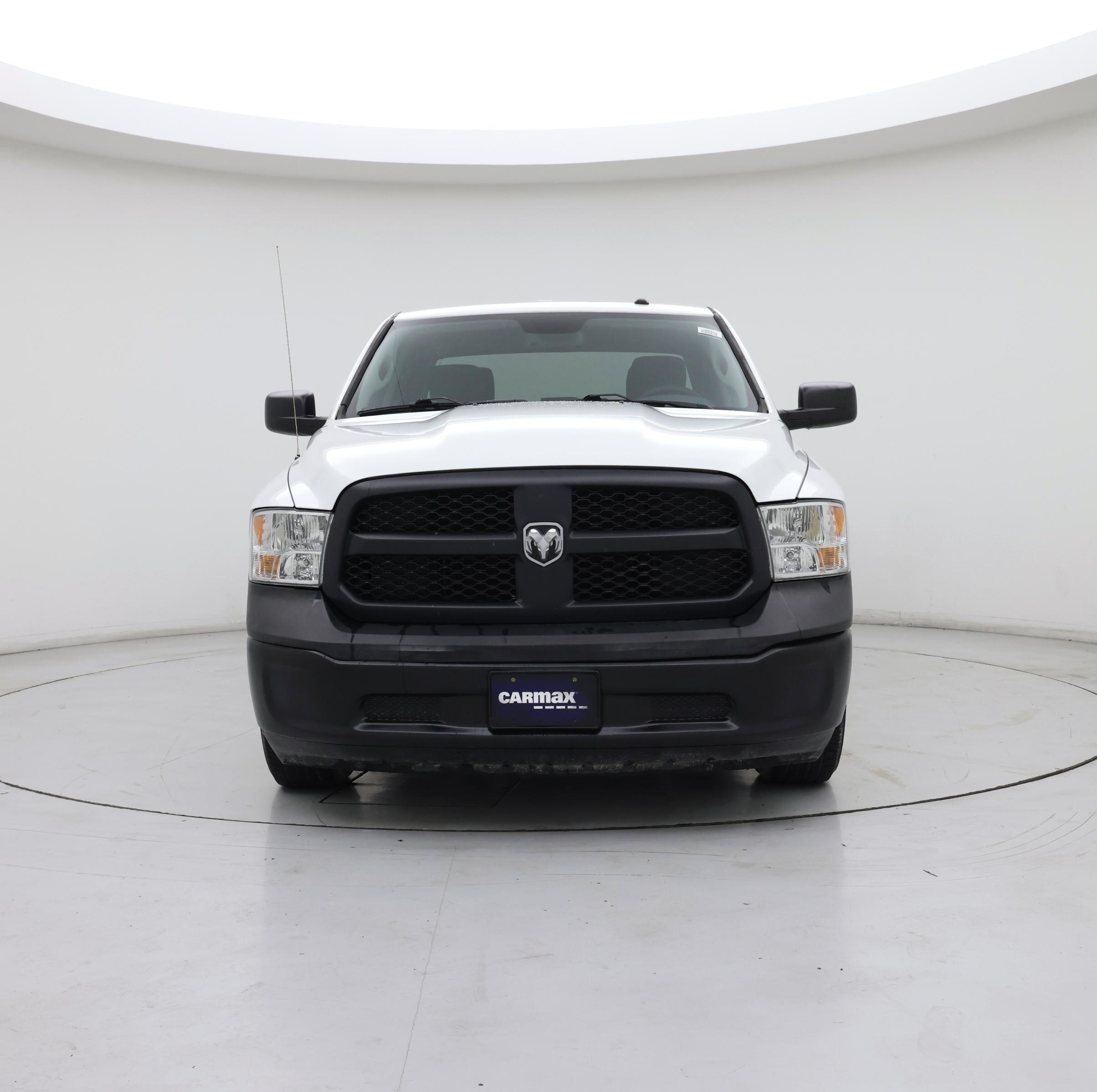 Thumbnail: 2019 RAM 1500 Classic - 5