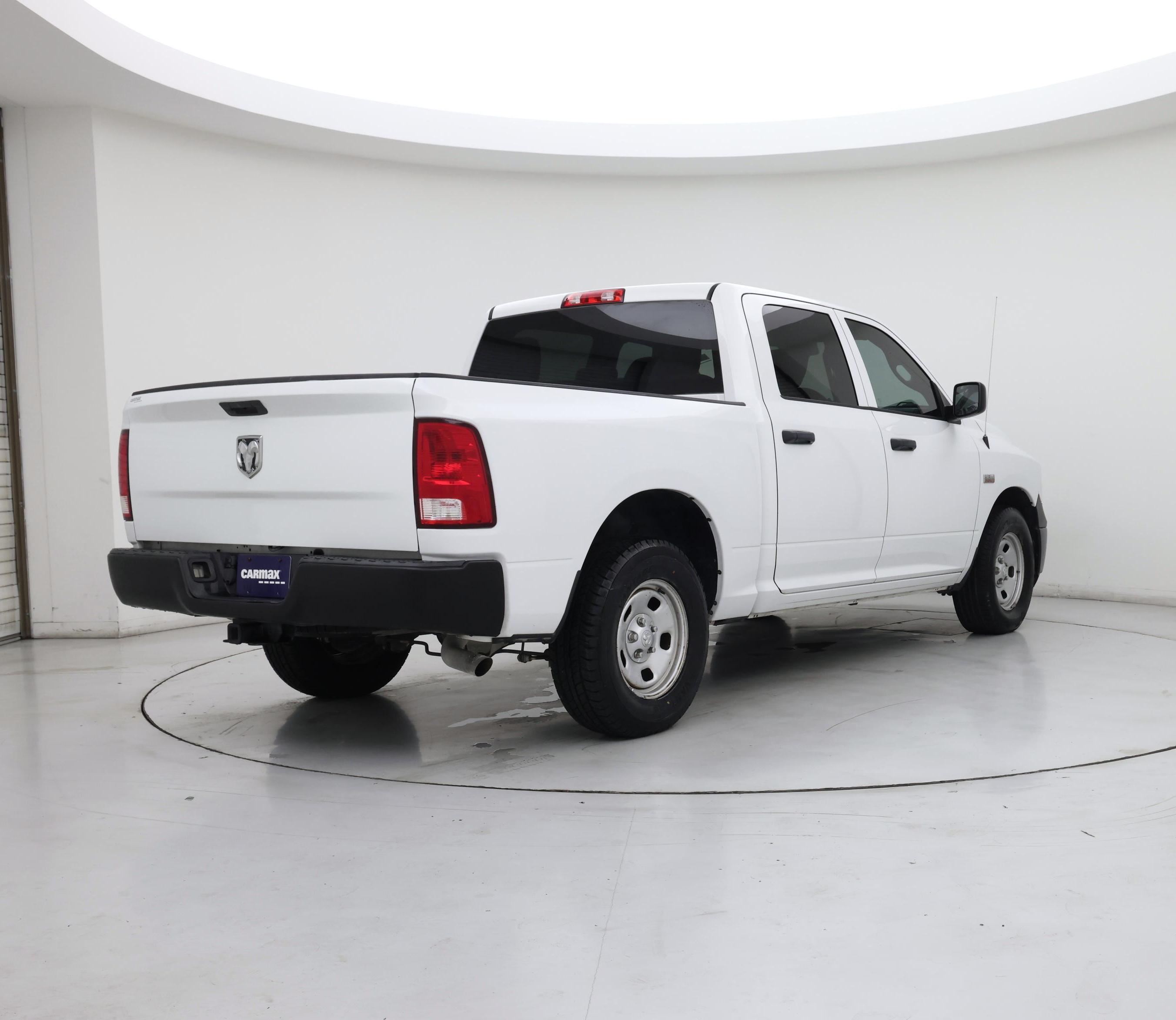 Thumbnail: 2019 RAM 1500 Classic - 8