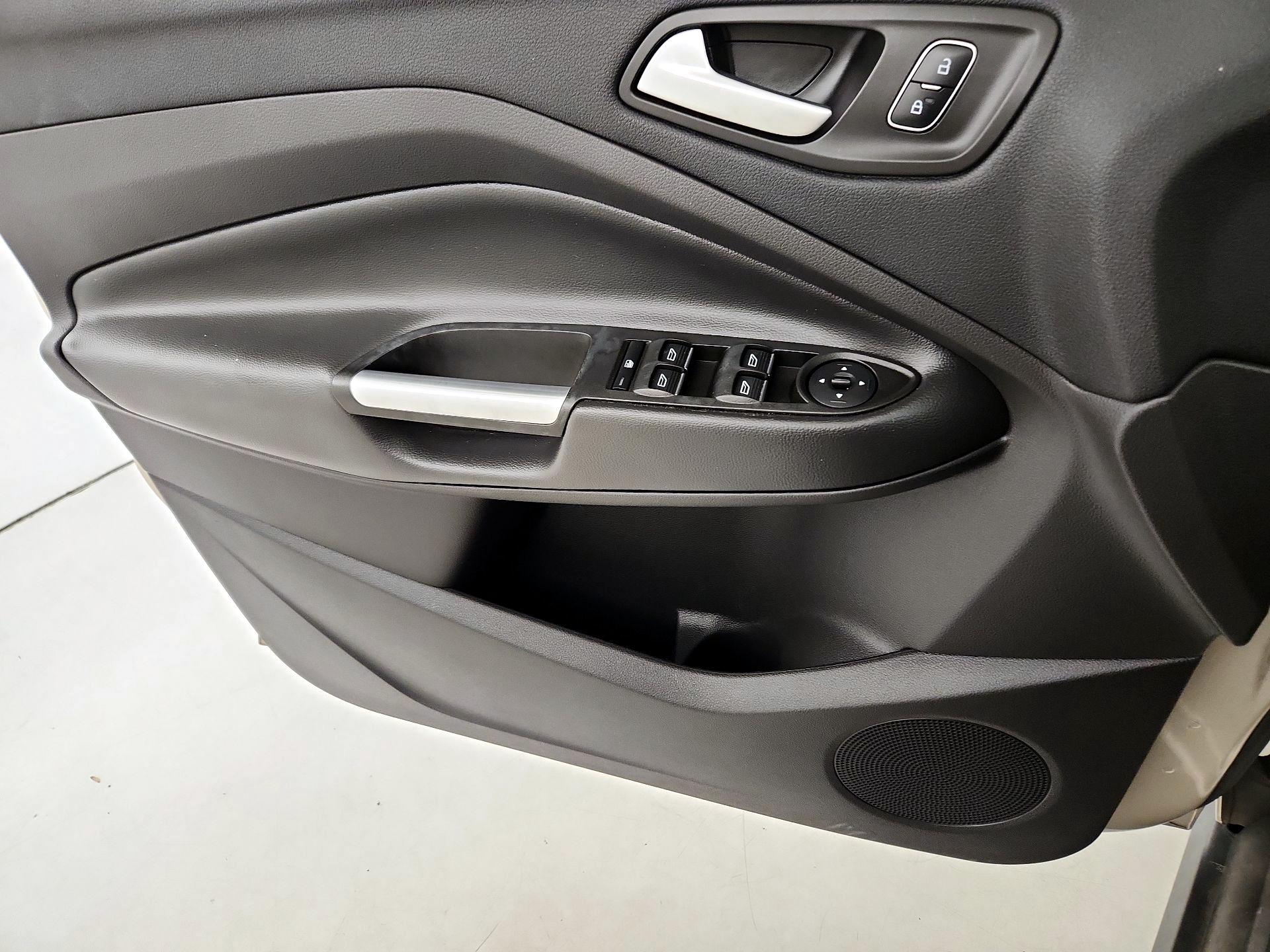 Thumbnail: 2017 Ford C-Max - 12