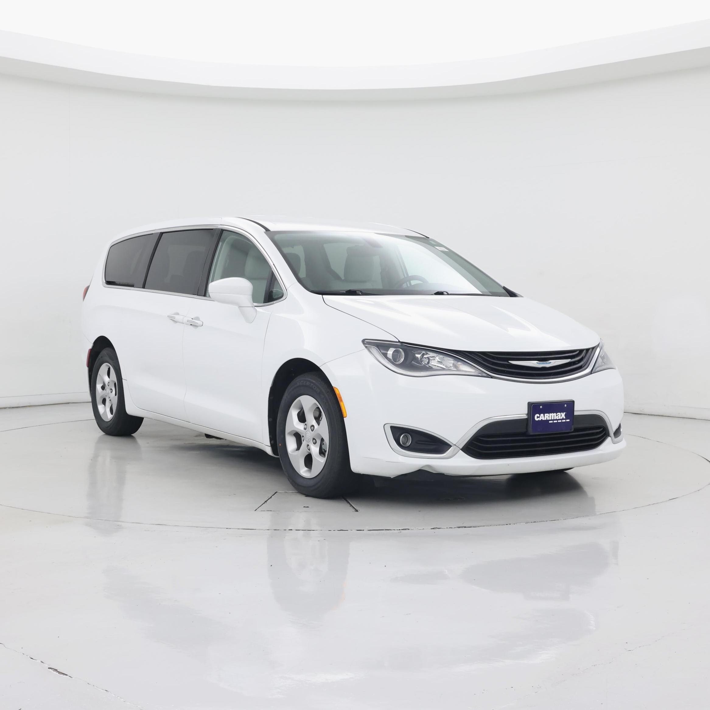 2017 Chrysler Pacifica Hybrid Touring Plus FWD