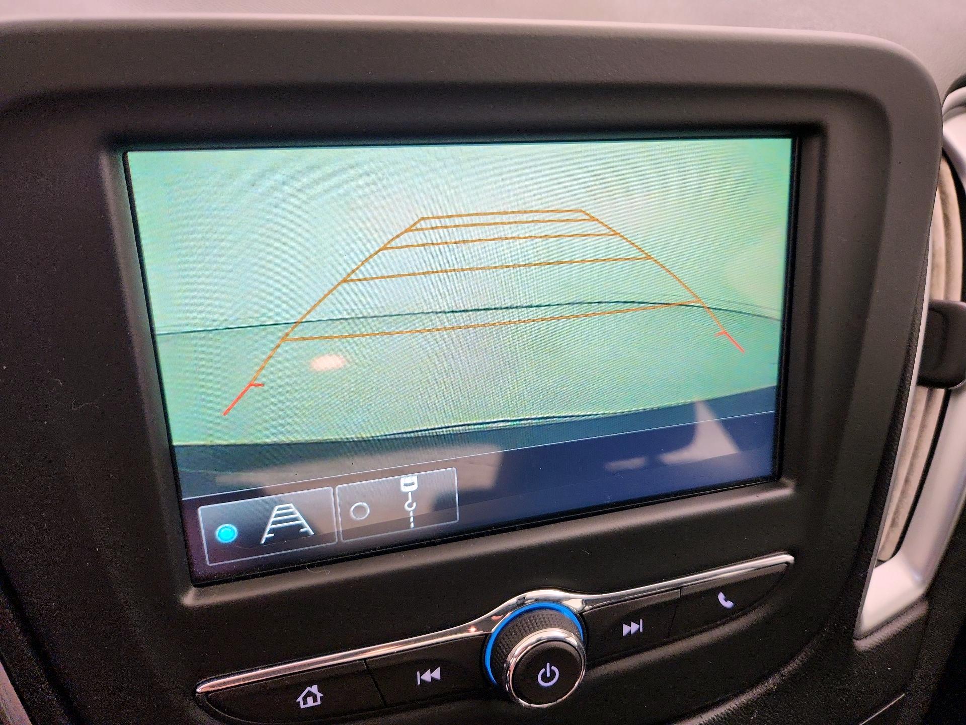 Thumbnail: 2017 Chevrolet Malibu - 14