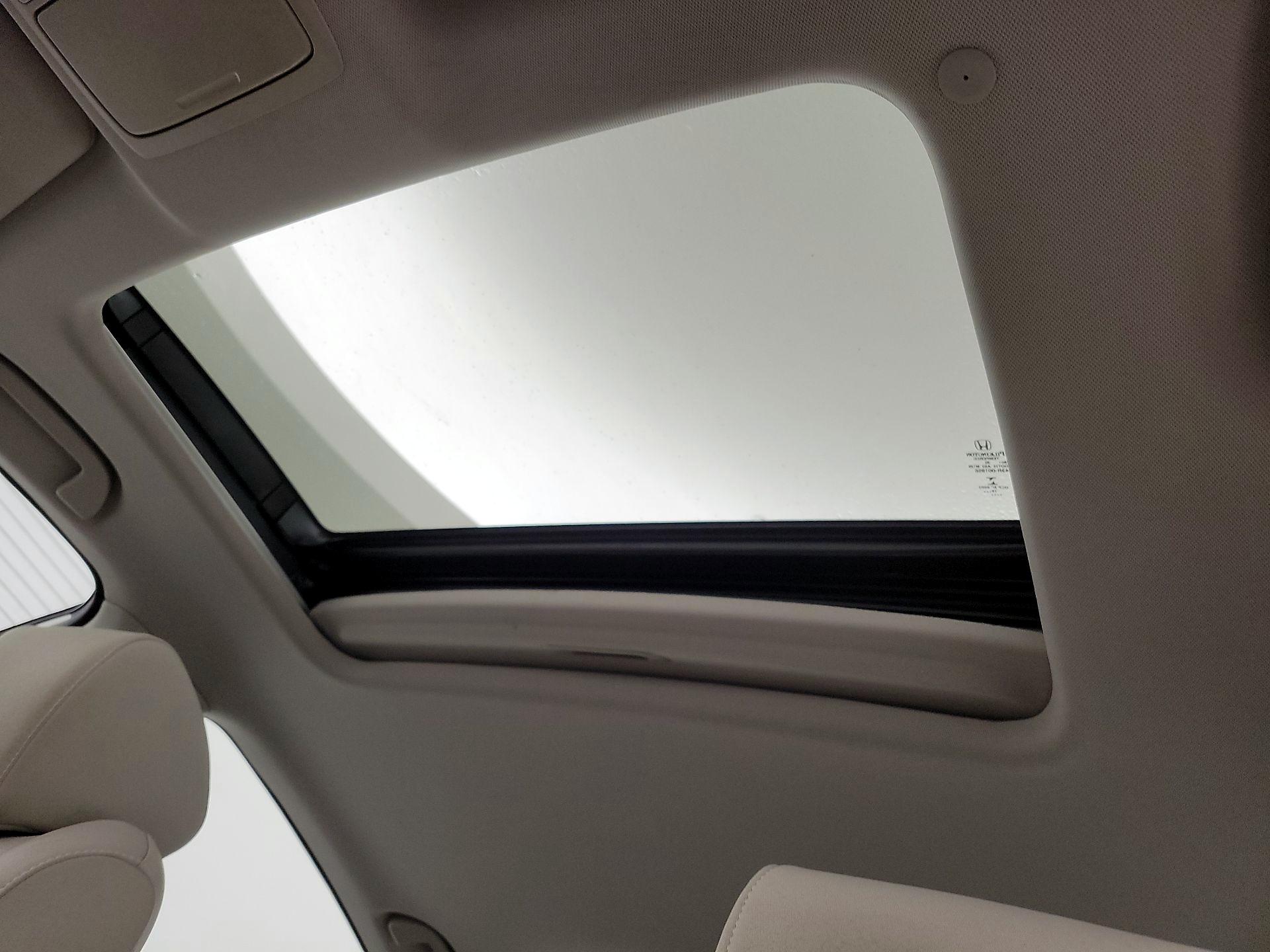 Thumbnail: 2018 Honda Accord - 19