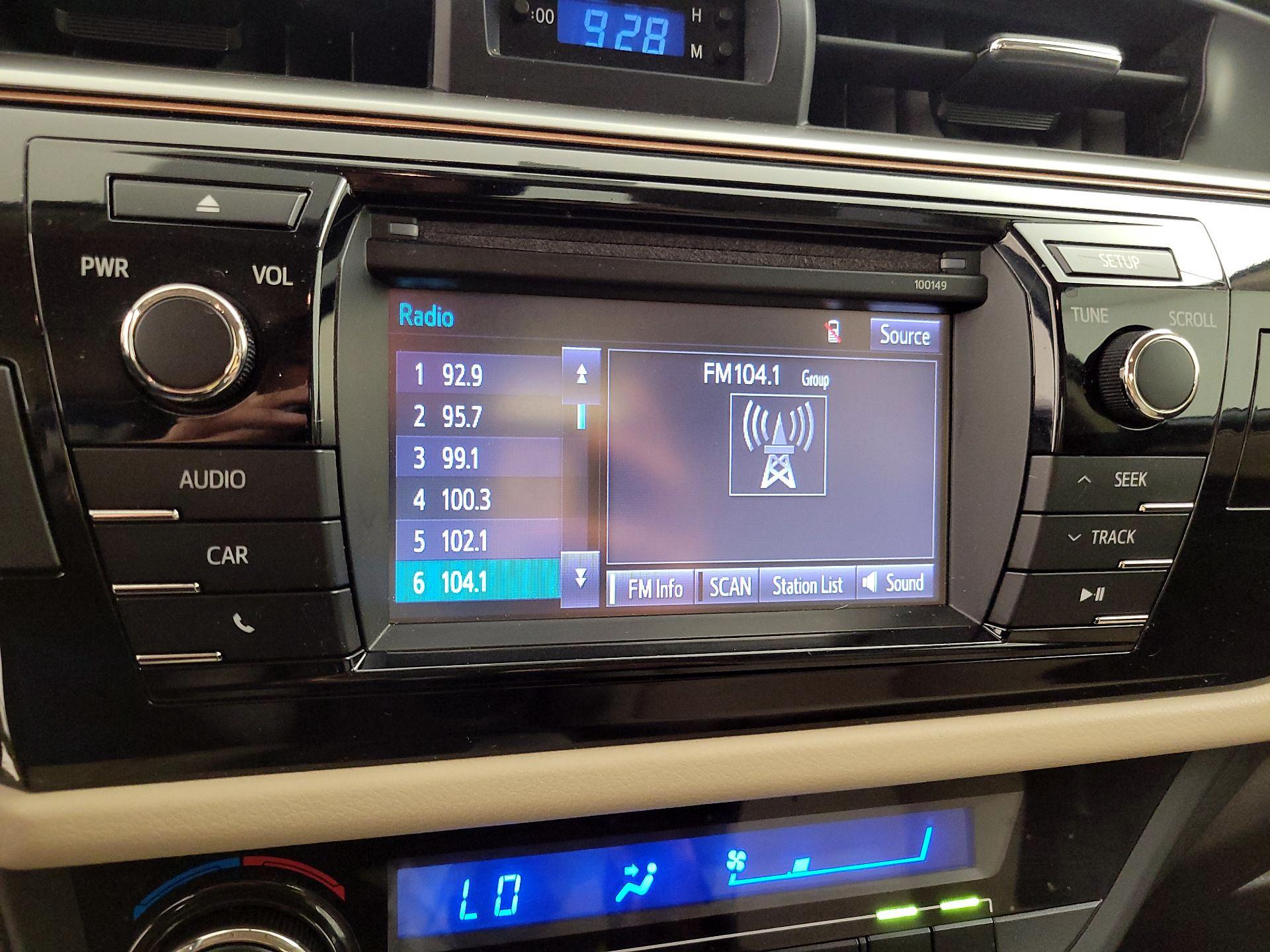 Thumbnail: 2014 Toyota Corolla - 15