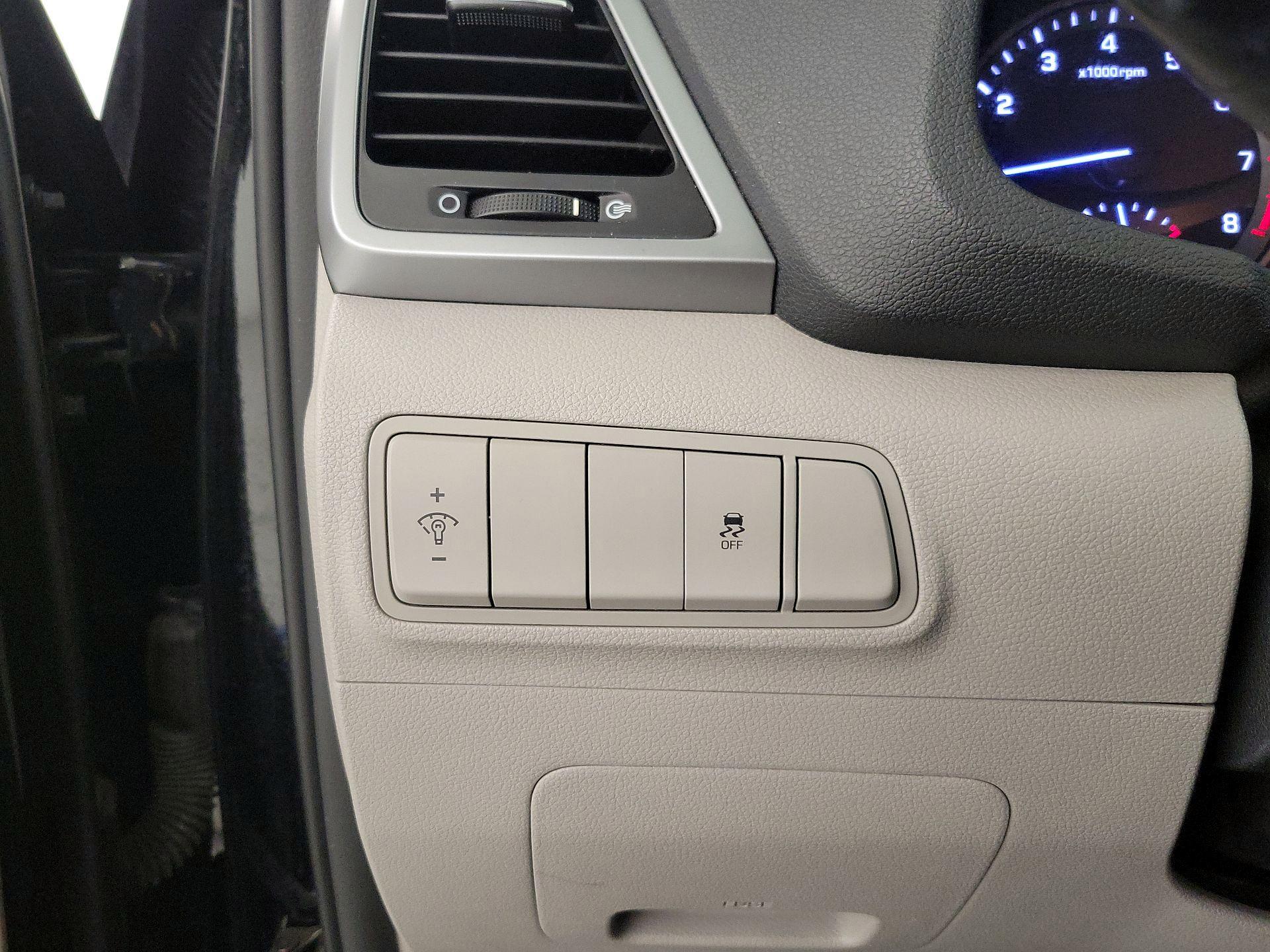 Thumbnail: 2017 Hyundai Tucson - 13