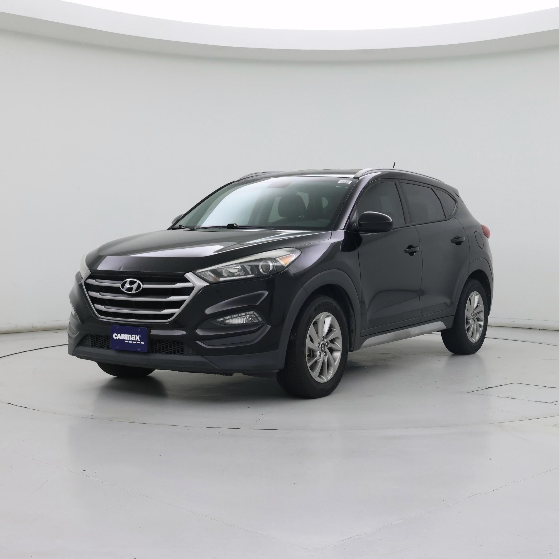 Thumbnail: 2017 Hyundai Tucson - 4