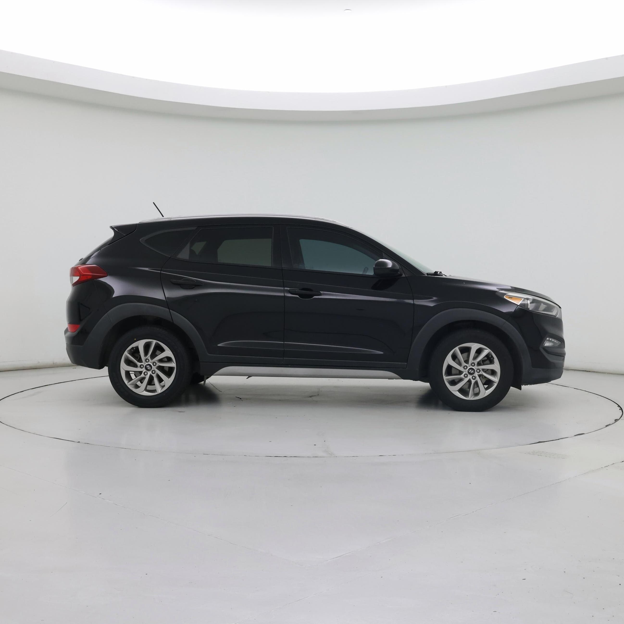 Thumbnail: 2017 Hyundai Tucson - 7