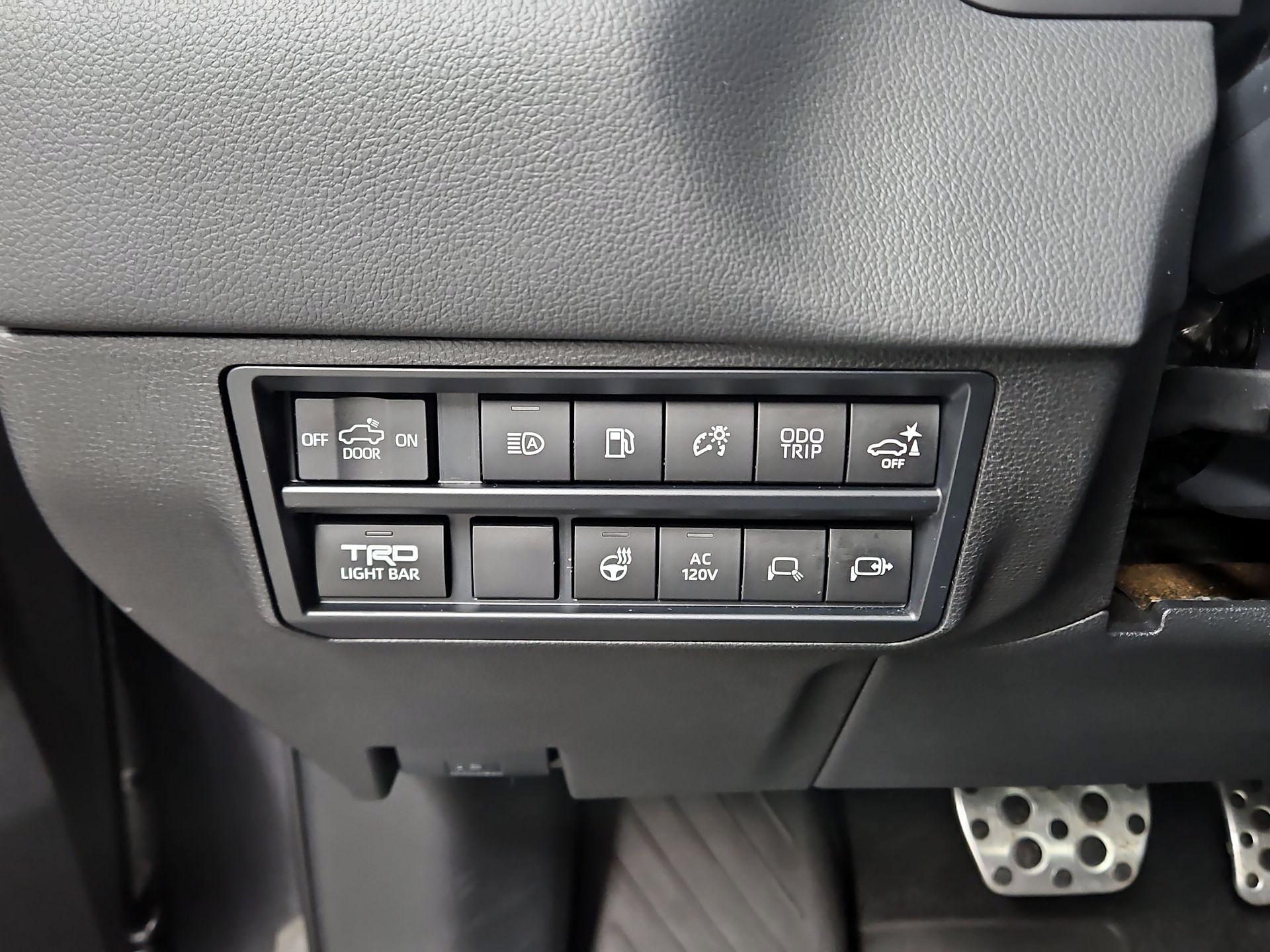 Thumbnail: 2023 Toyota Tundra - 13