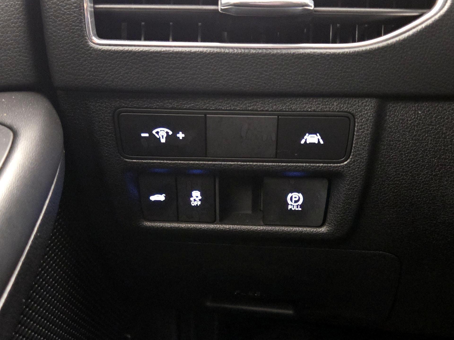 Thumbnail: 2023 Hyundai Sonata - 13