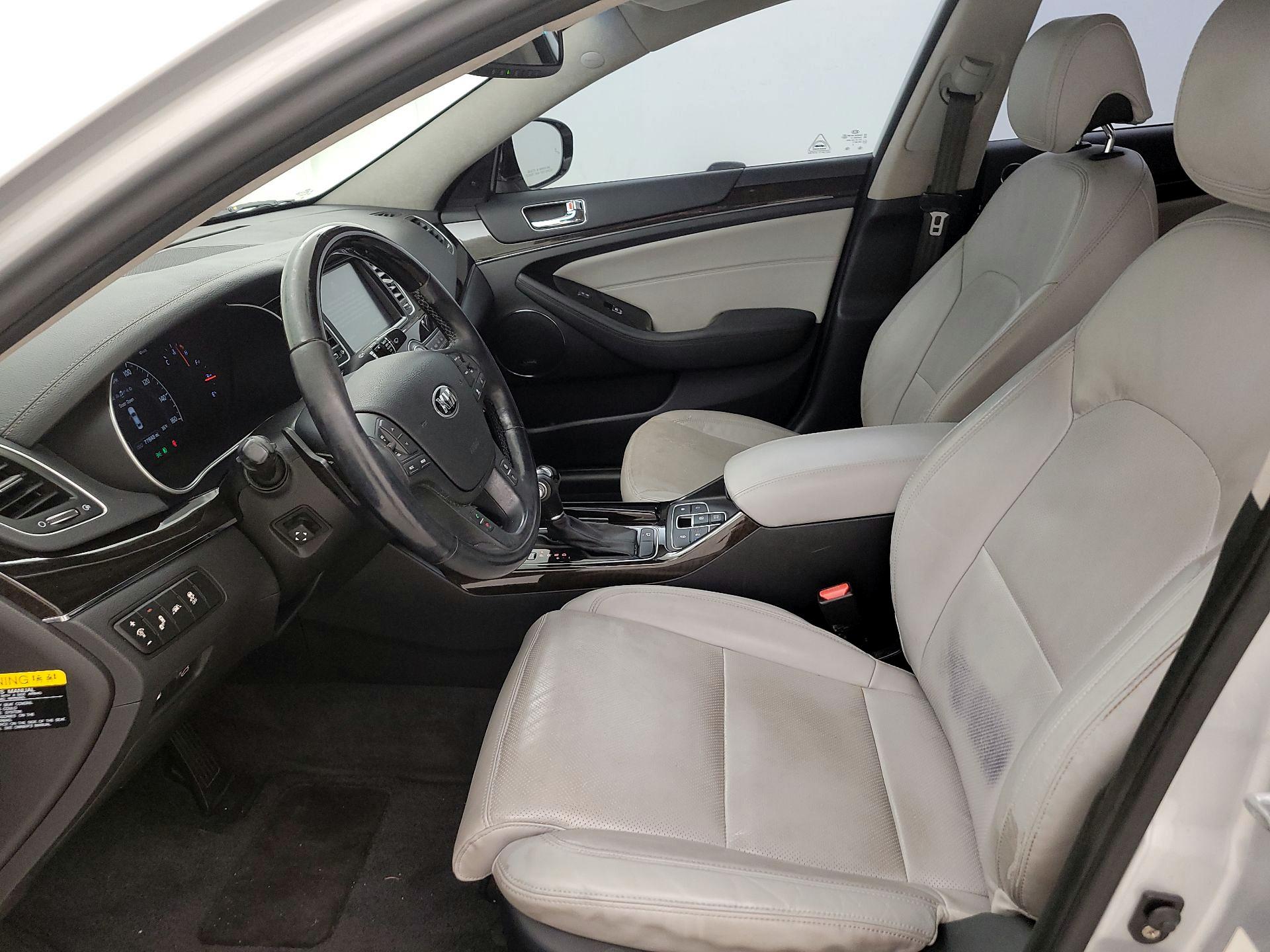 Thumbnail: 2016 Kia Cadenza - 11