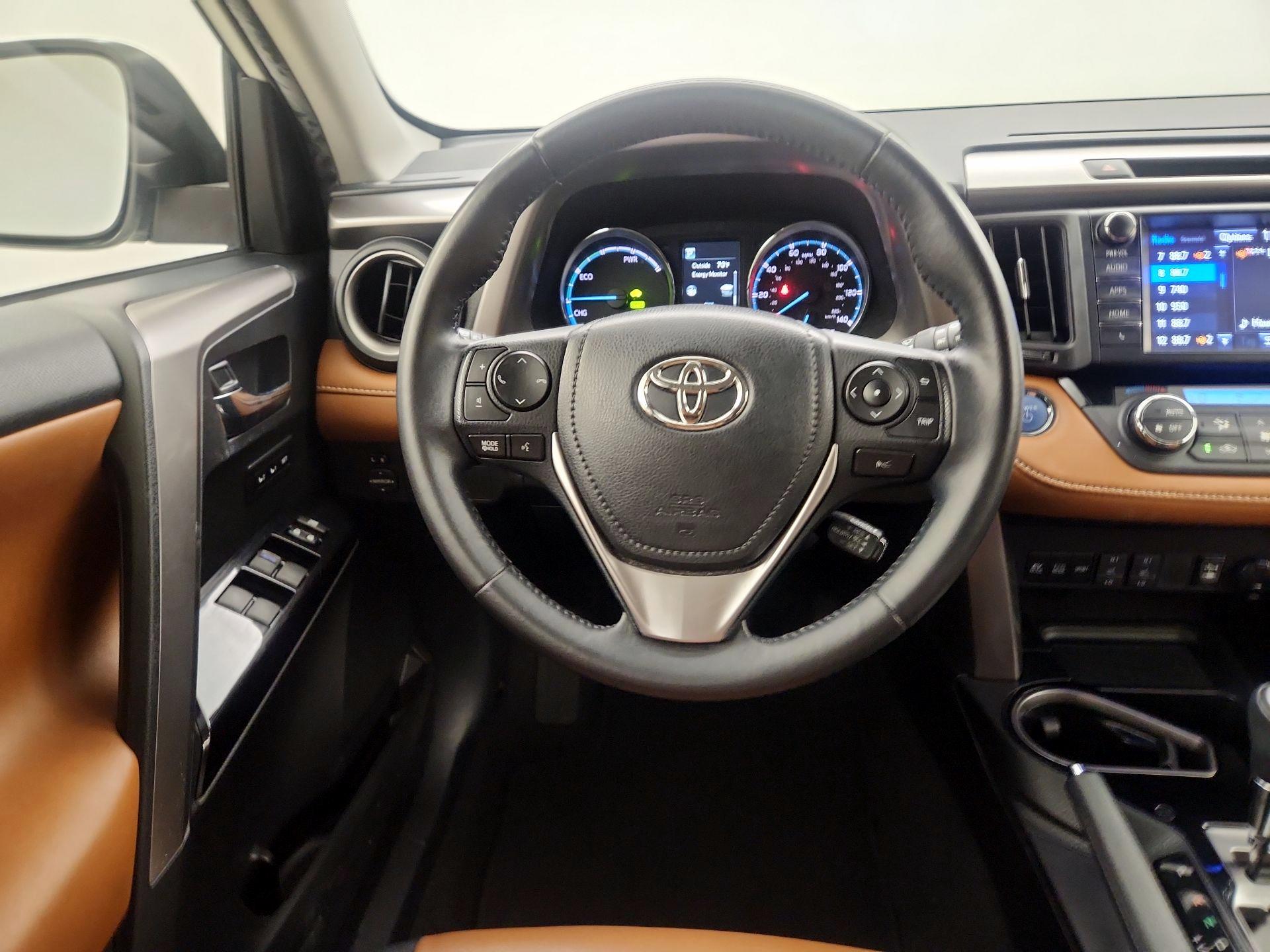 Thumbnail: 2016 Toyota RAV4 - 10