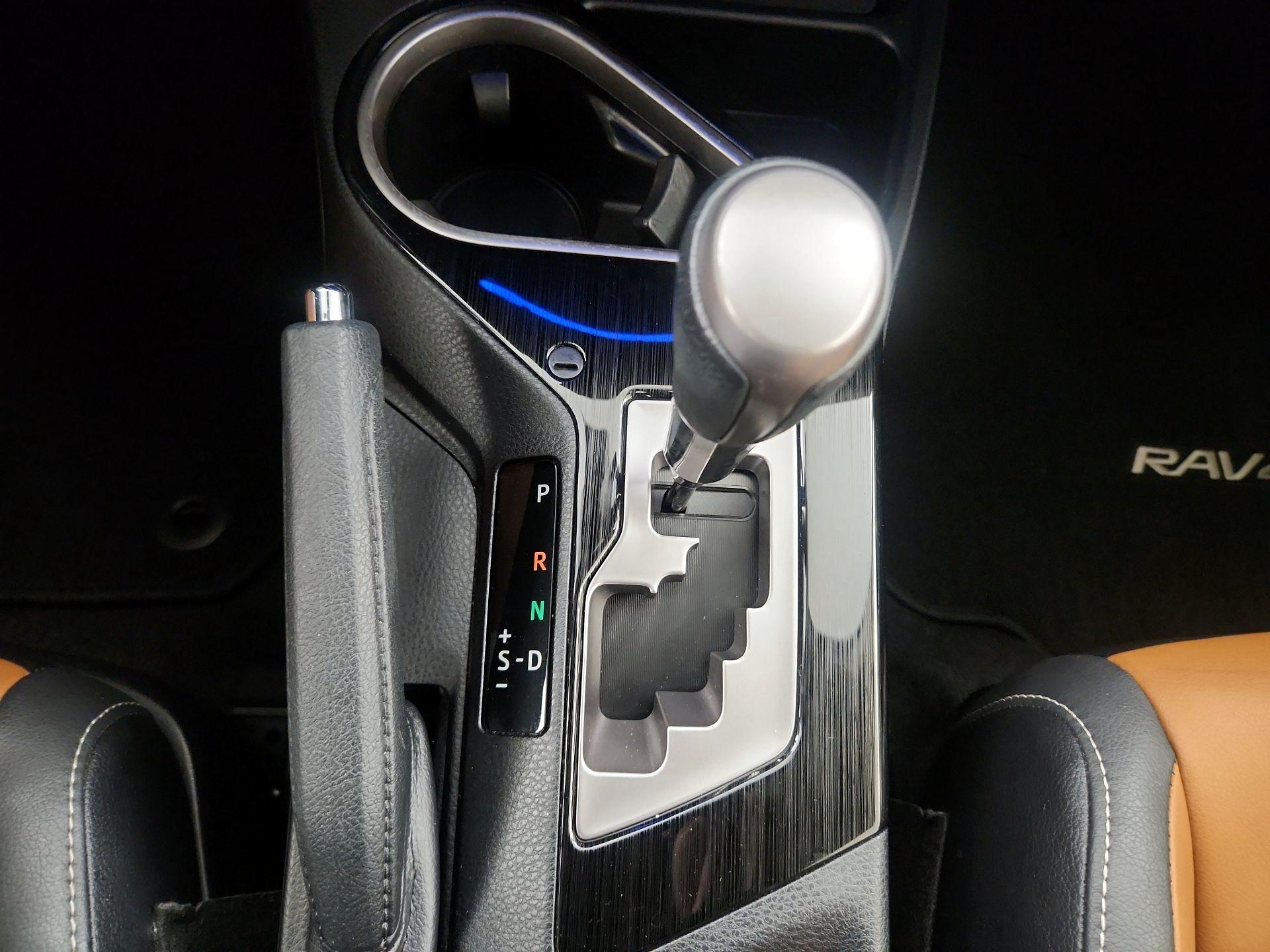 Thumbnail: 2016 Toyota RAV4 - 18