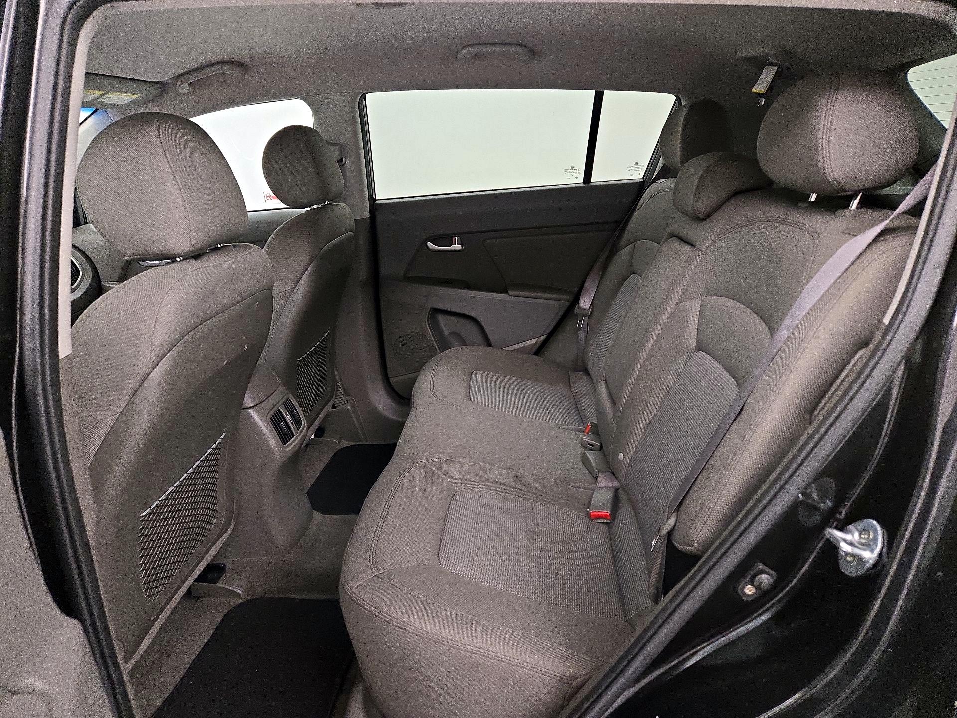 Thumbnail: 2015 Kia Sportage - 18