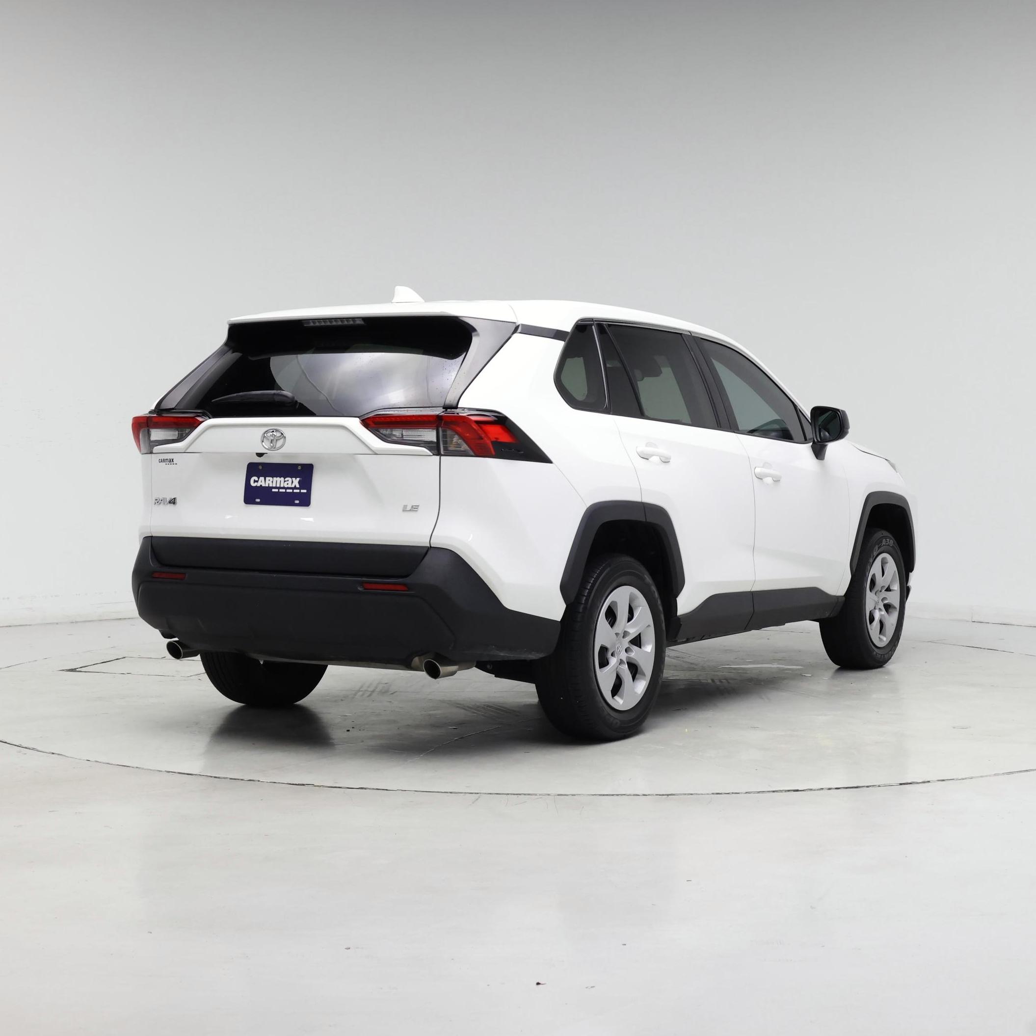 Thumbnail: 2024 Toyota RAV4 - 8