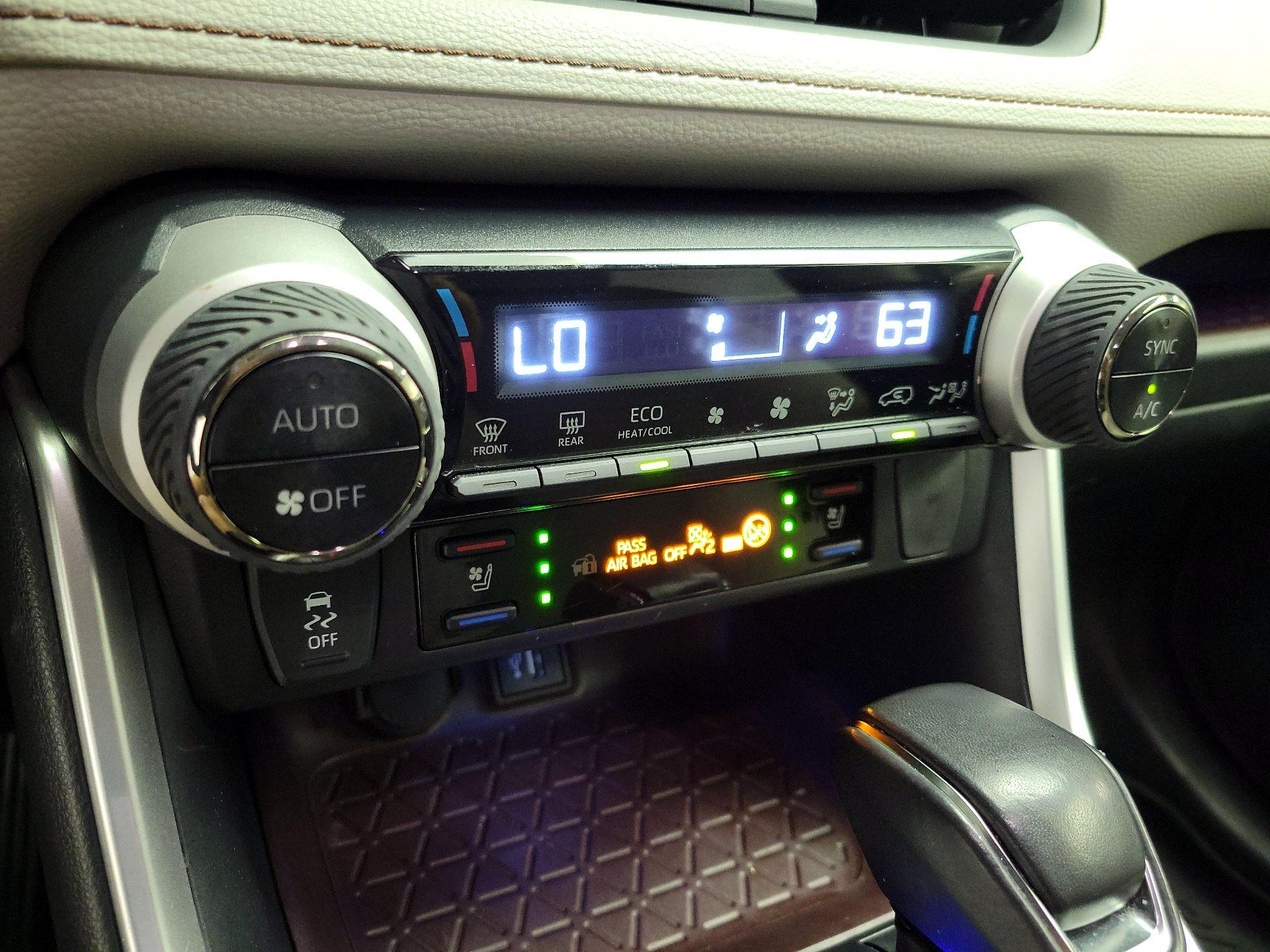 Thumbnail: 2023 Toyota RAV4 - 17