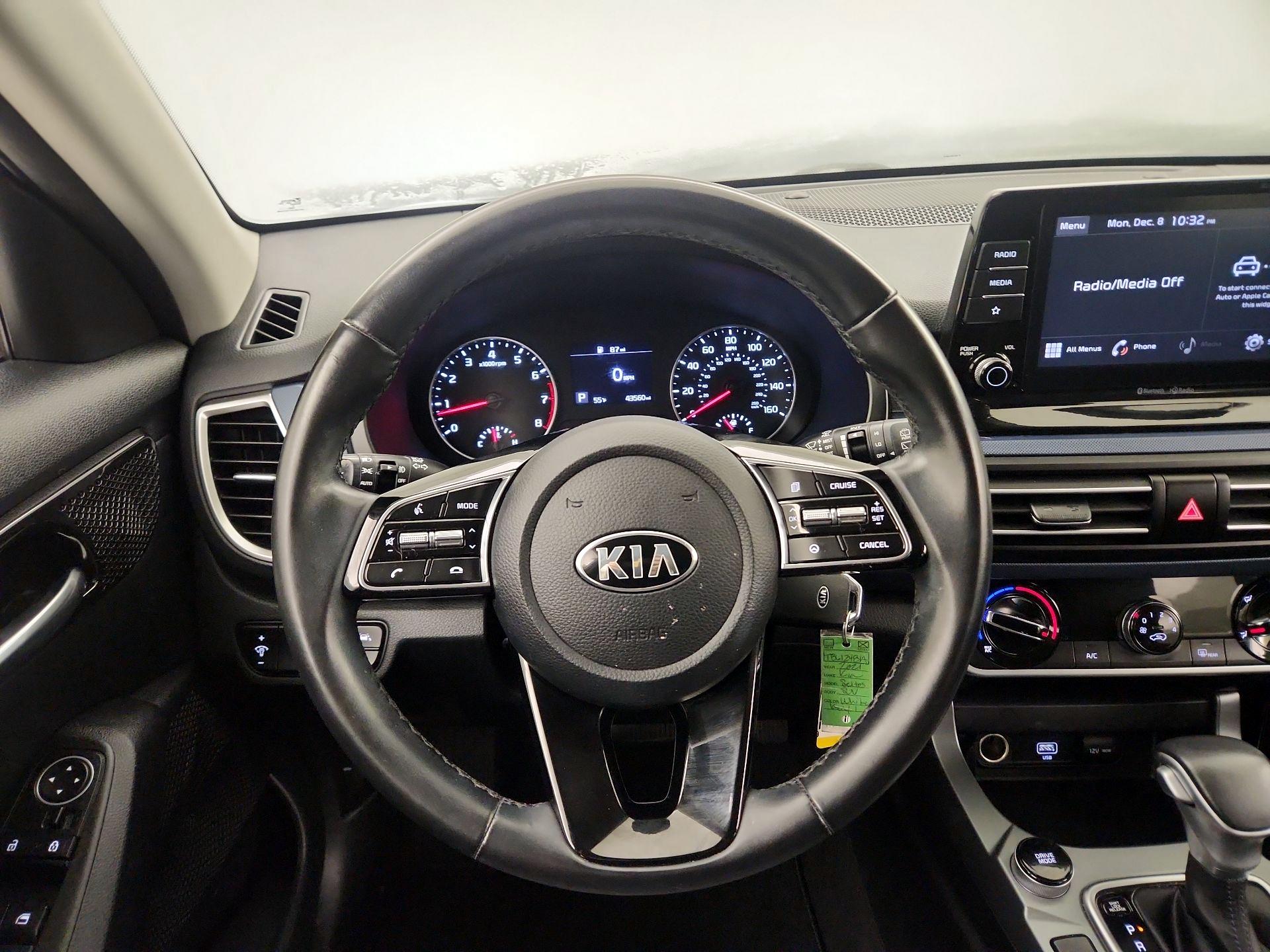 Thumbnail: 2021 Kia Seltos - 10