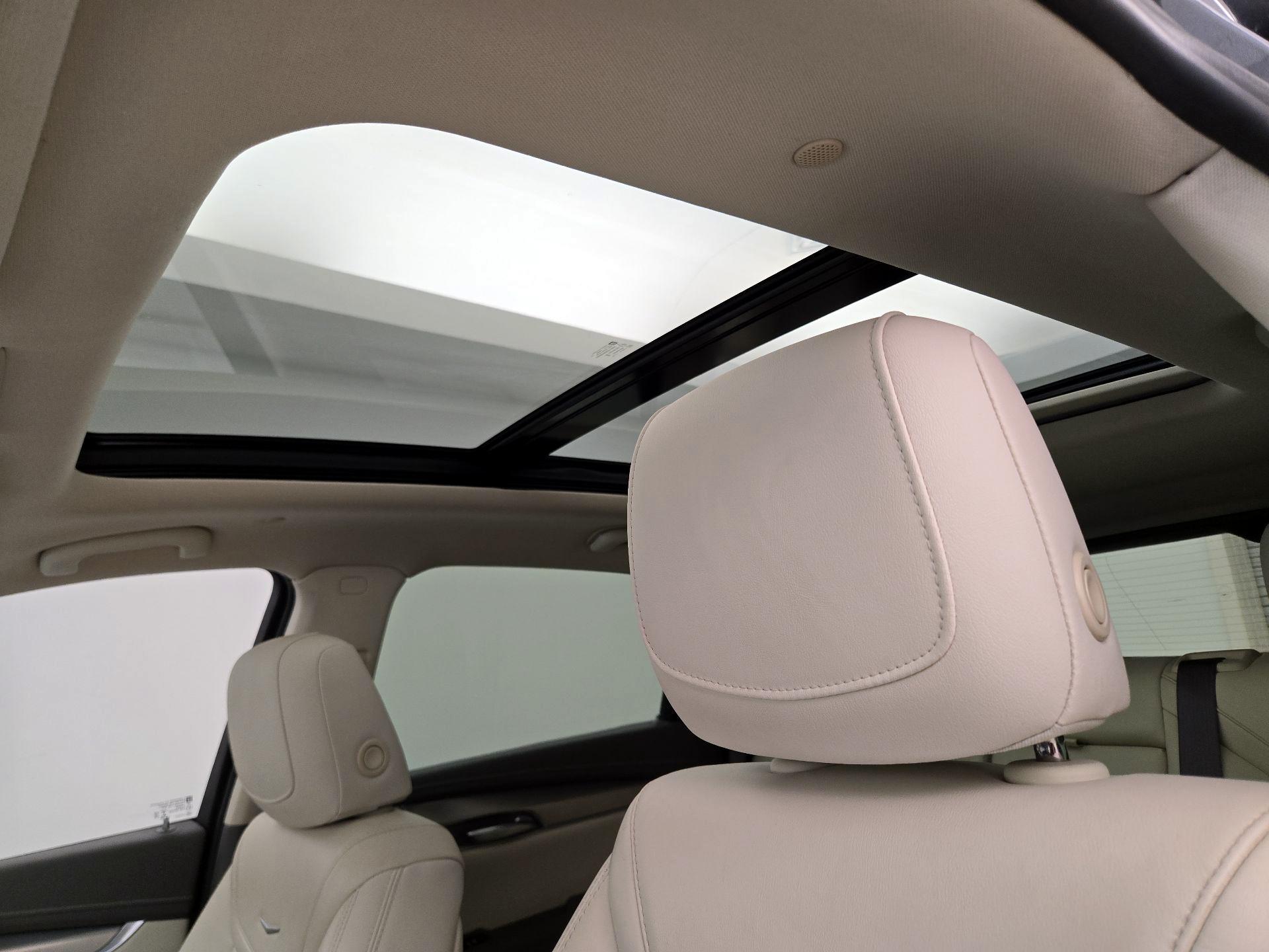 Thumbnail: 2020 Cadillac XT5 - 19