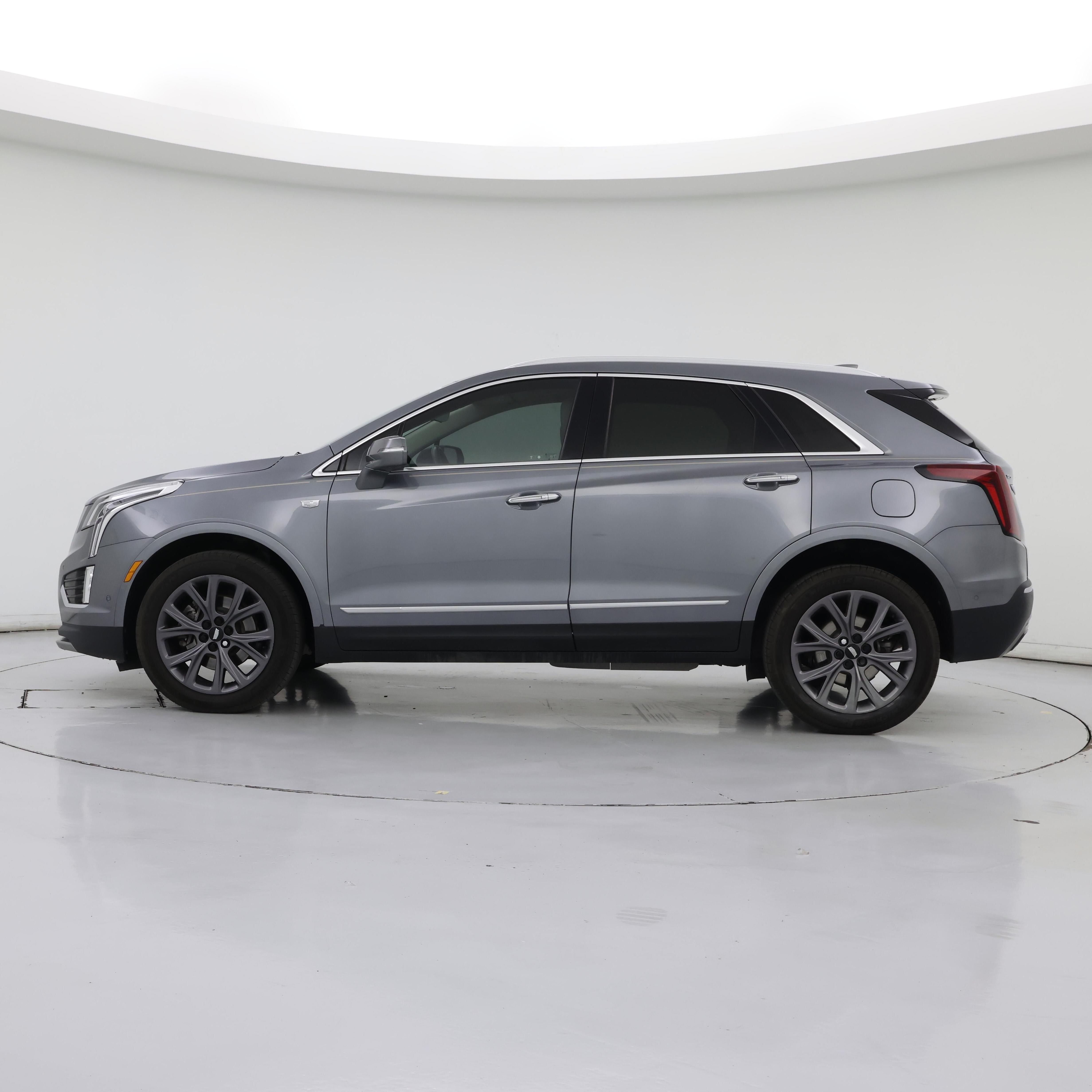 Thumbnail: 2020 Cadillac XT5 - 3