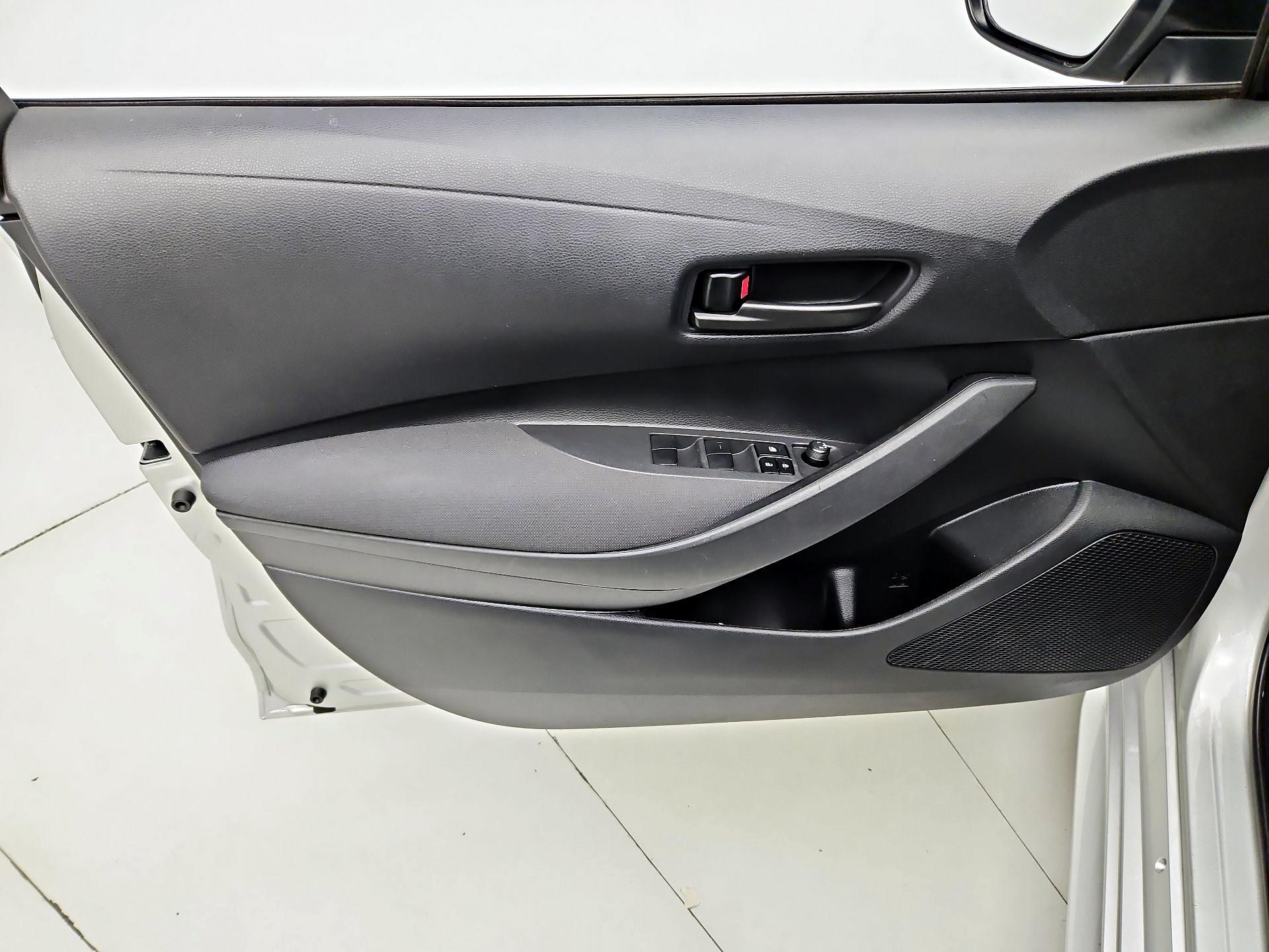 Thumbnail: 2024 Toyota Corolla - 12