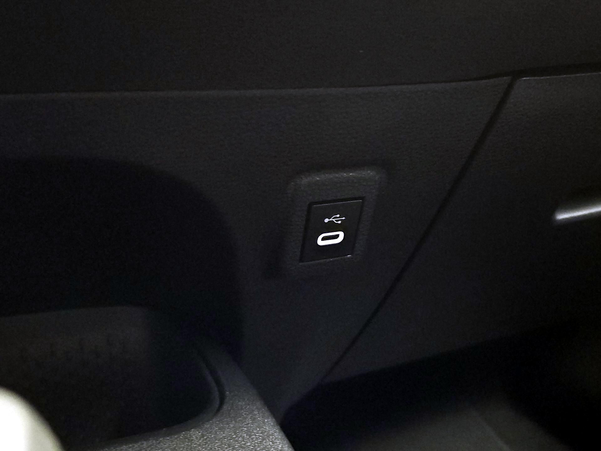 Thumbnail: 2024 Toyota Corolla - 18