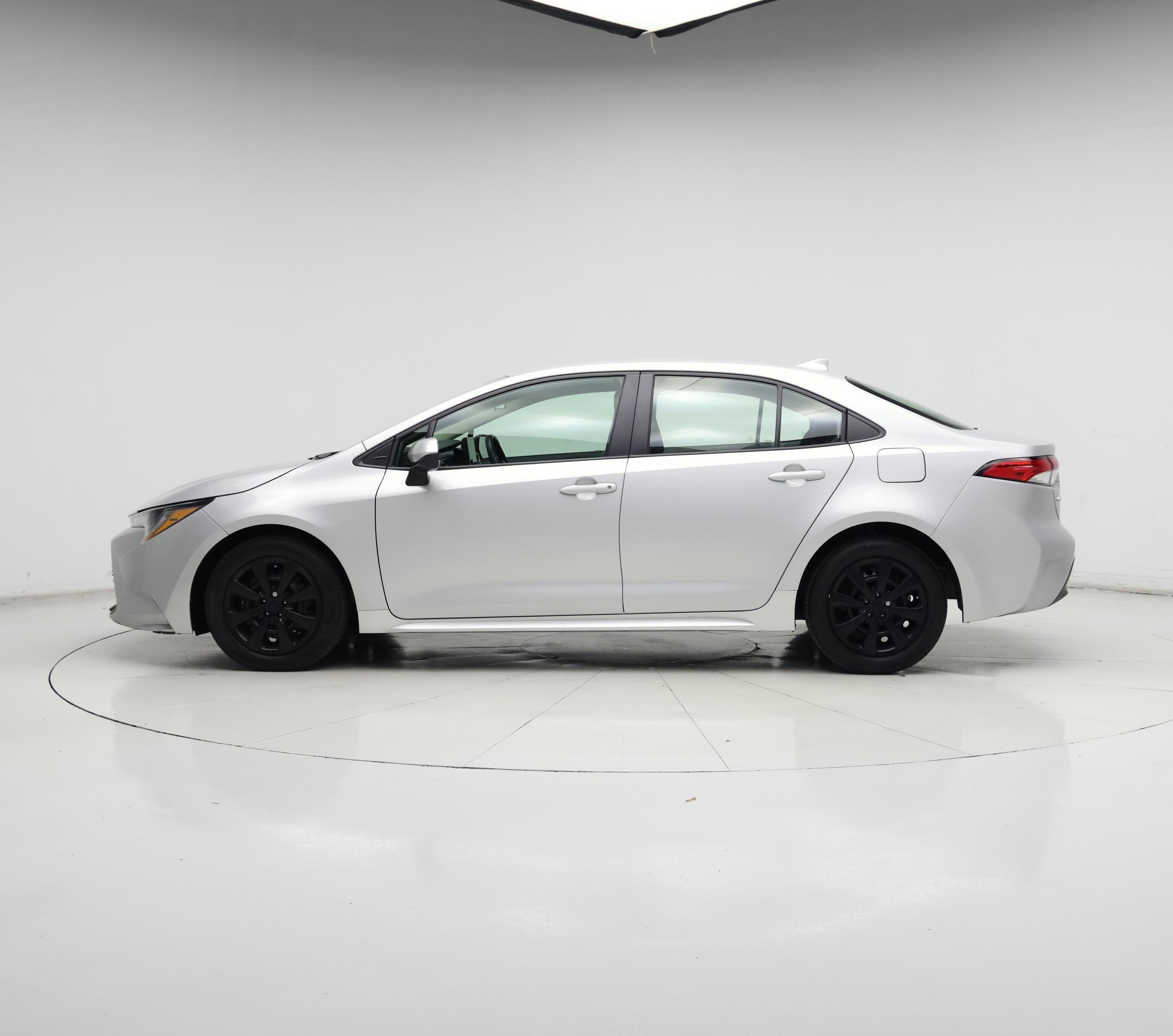 Thumbnail: 2024 Toyota Corolla - 3