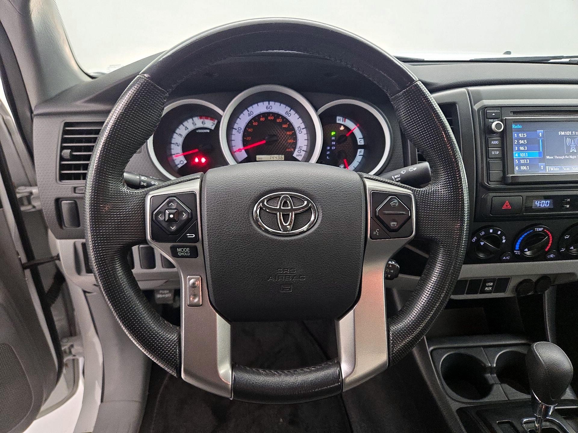 Thumbnail: 2014 Toyota Tacoma - 10