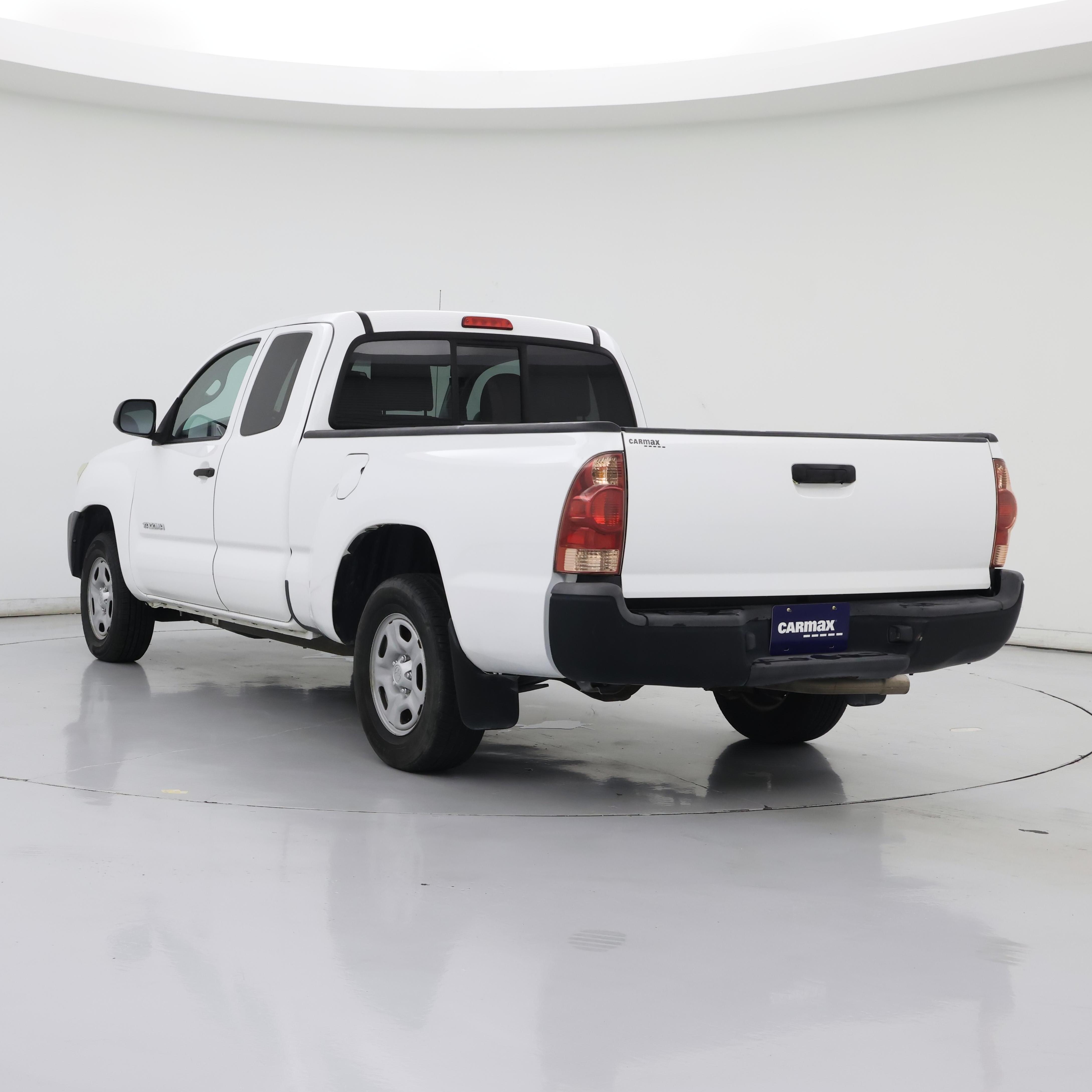 Thumbnail: 2014 Toyota Tacoma - 2