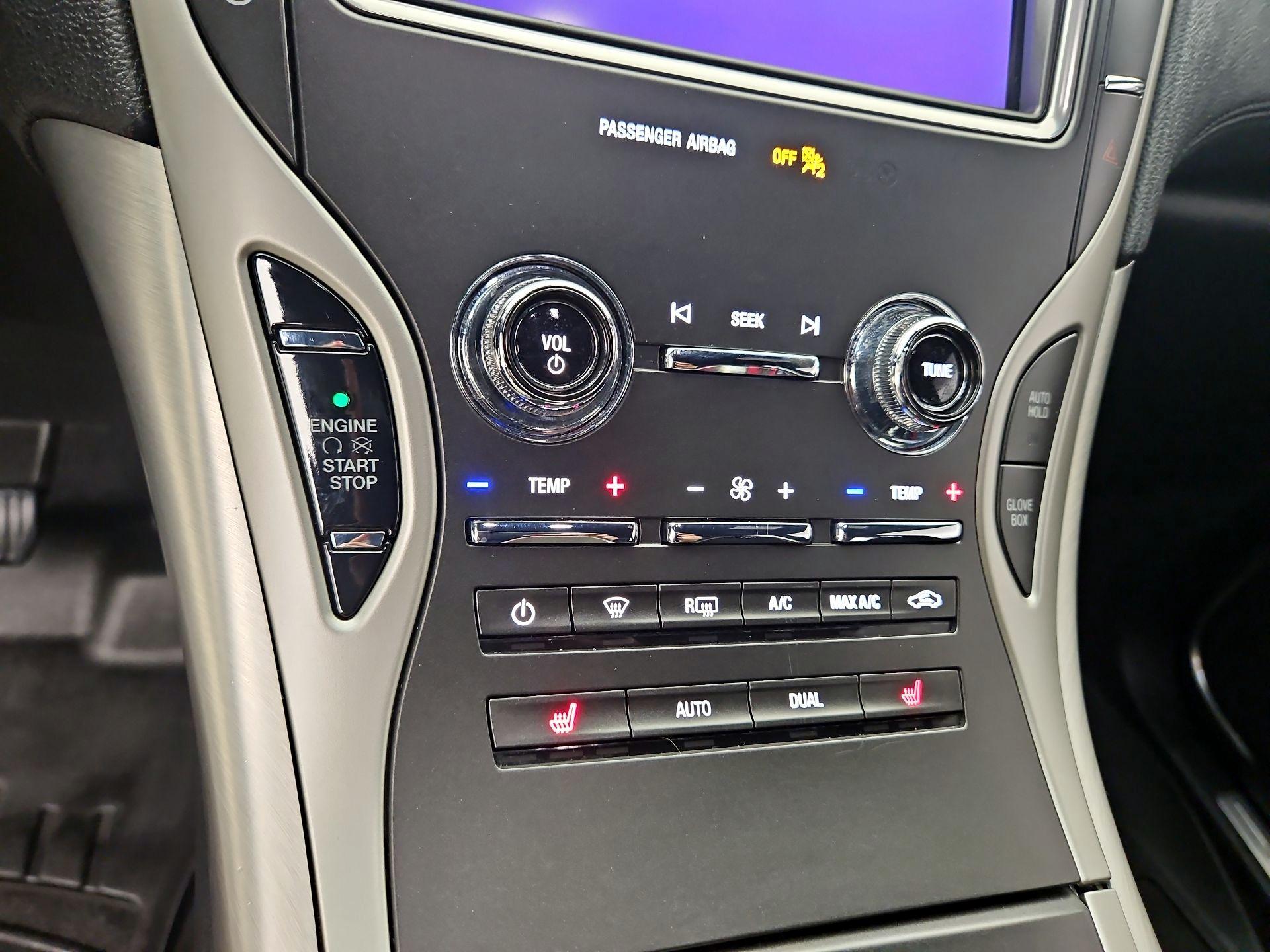 Thumbnail: 2020 Lincoln Nautilus - 16