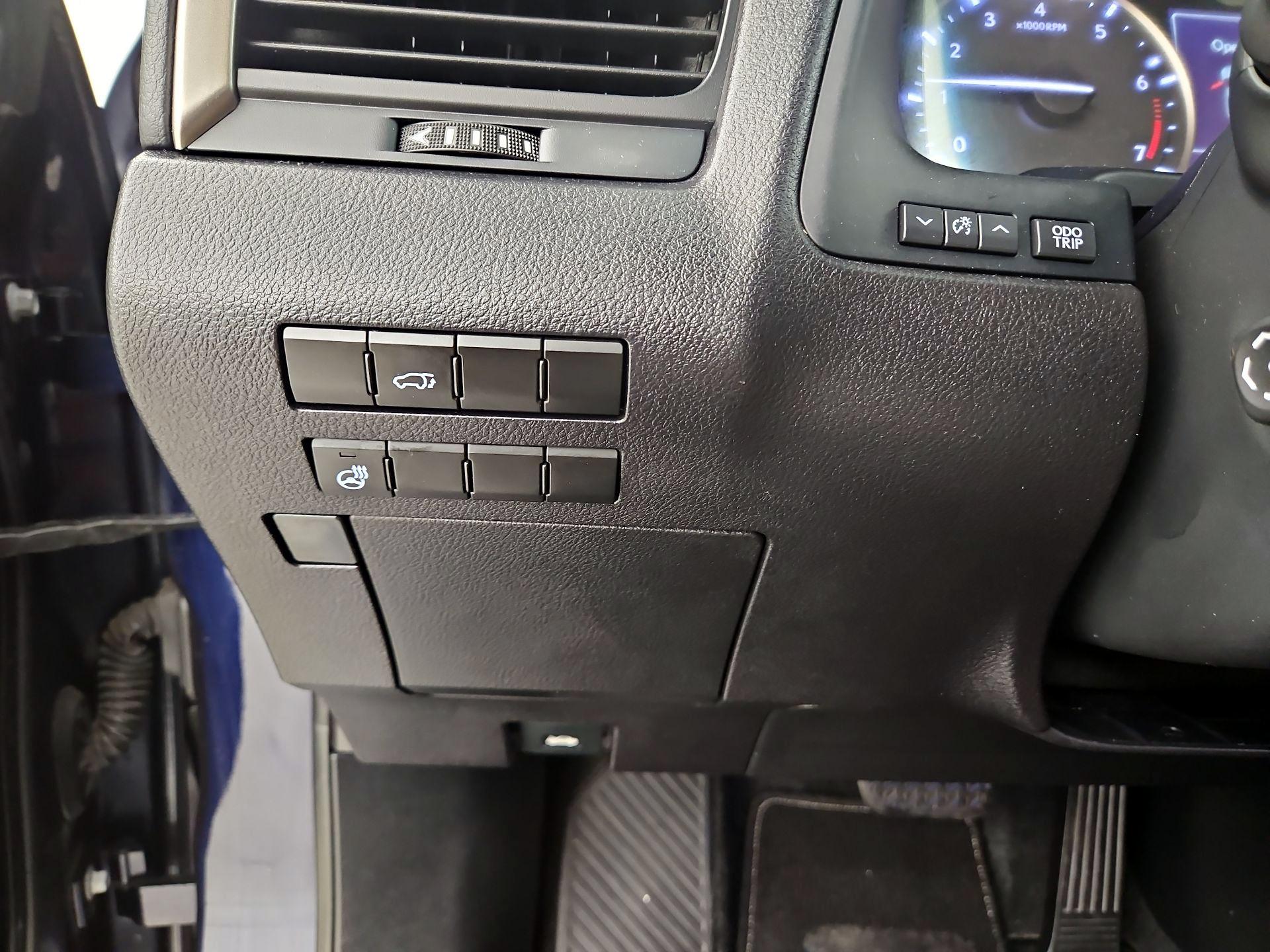 Thumbnail: 2016 Lexus RX - 13