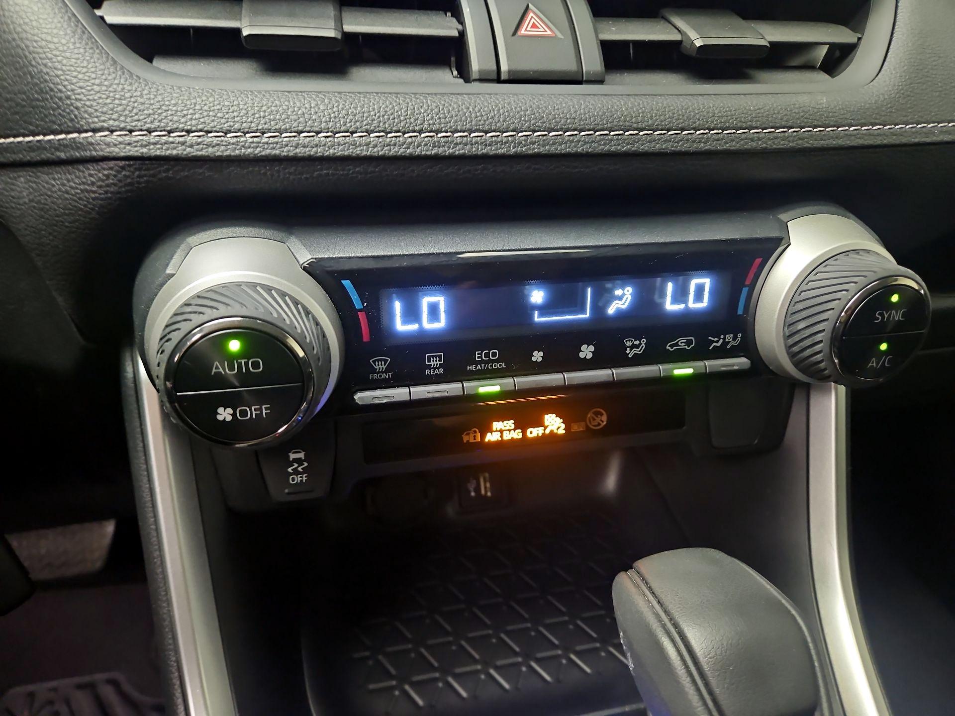 Thumbnail: 2023 Toyota RAV4 - 16