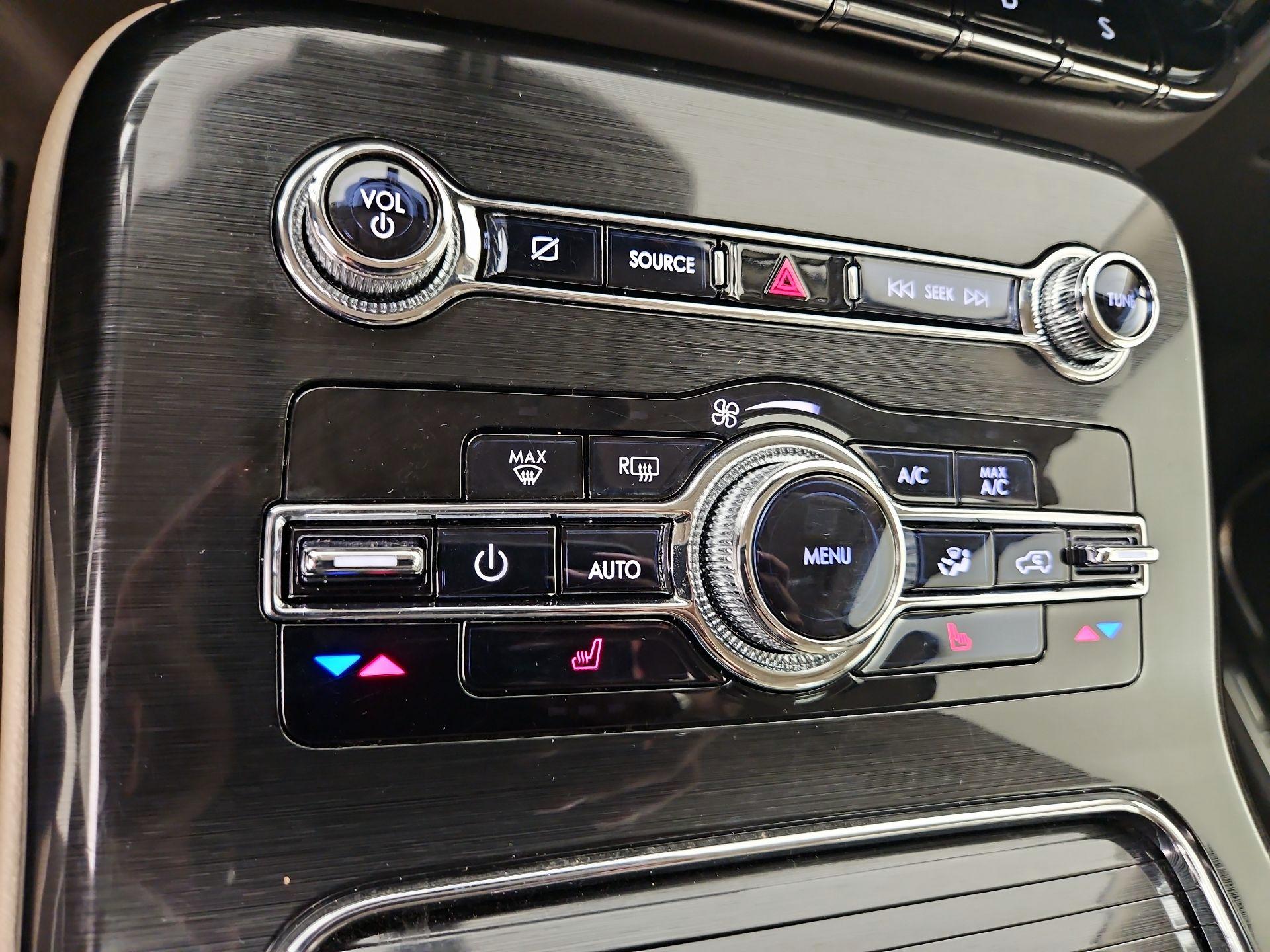 Thumbnail: 2022 Lincoln Nautilus - 16