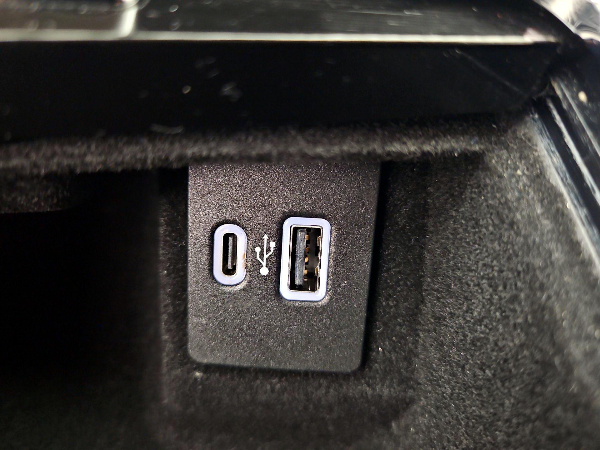 Thumbnail: 2022 Lincoln Nautilus - 18