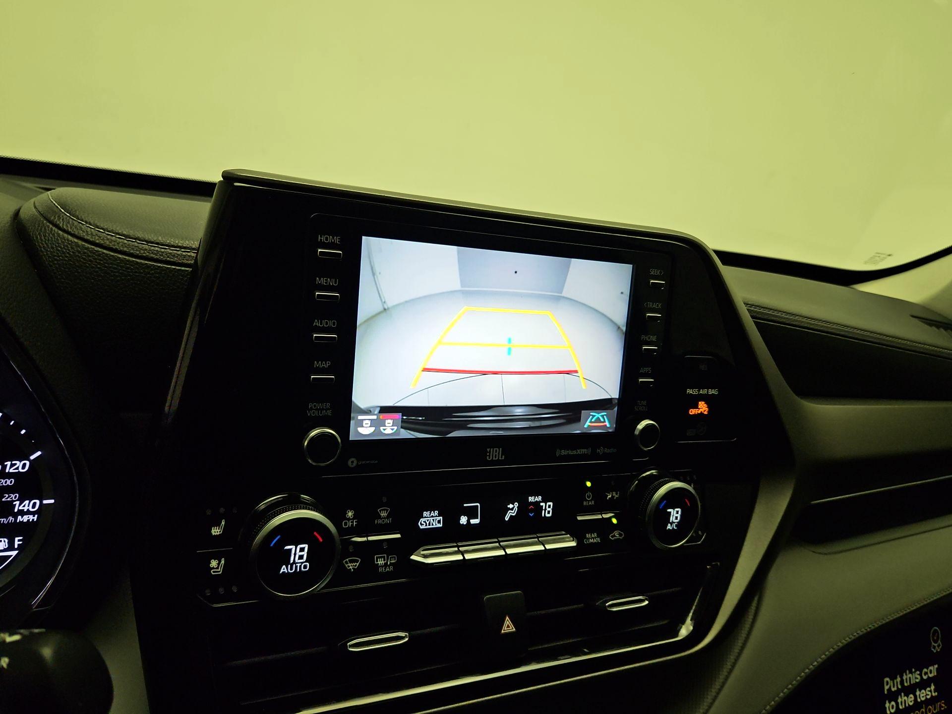 Thumbnail: 2020 Toyota Highlander - 15