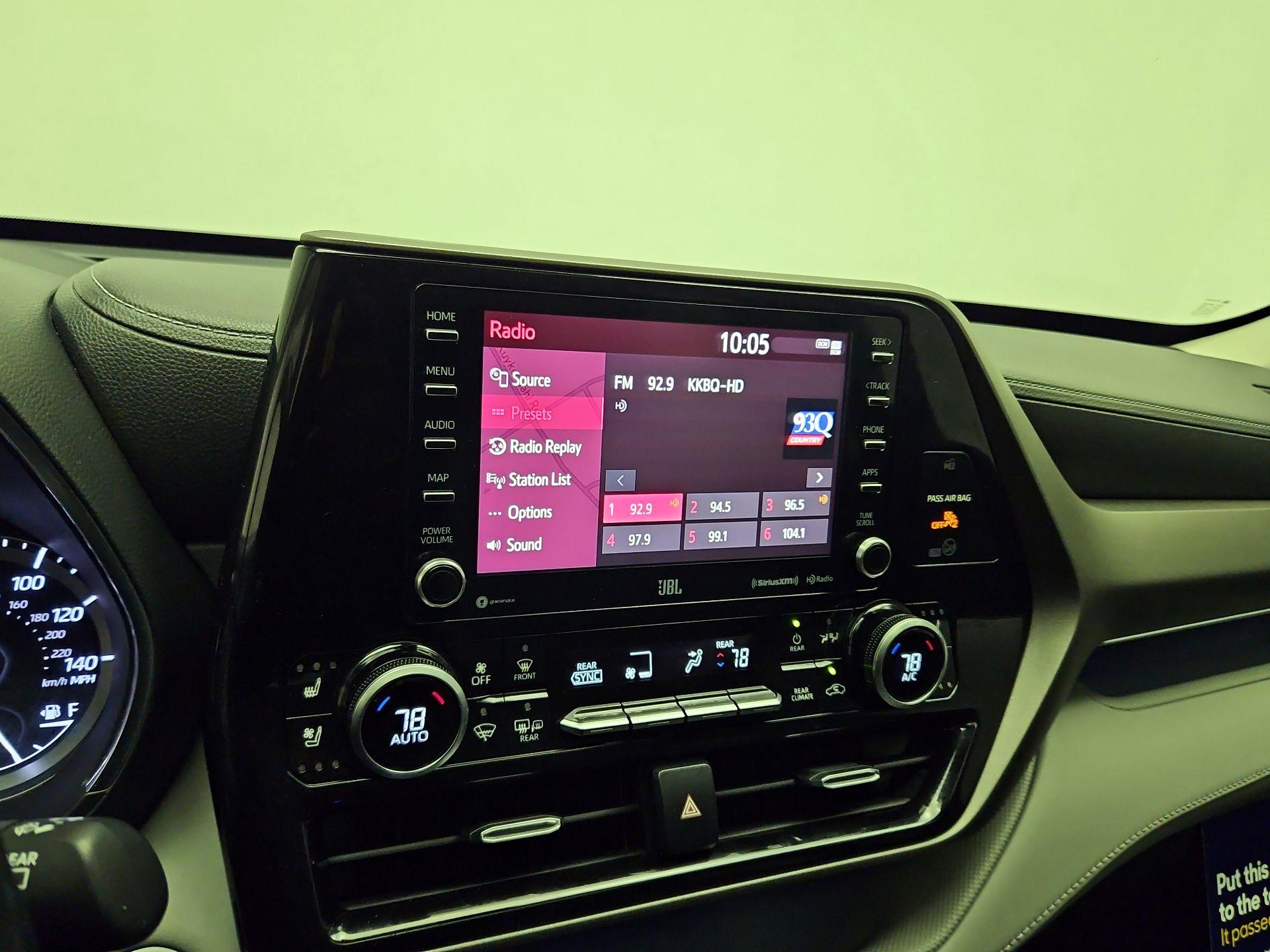 Thumbnail: 2020 Toyota Highlander - 16