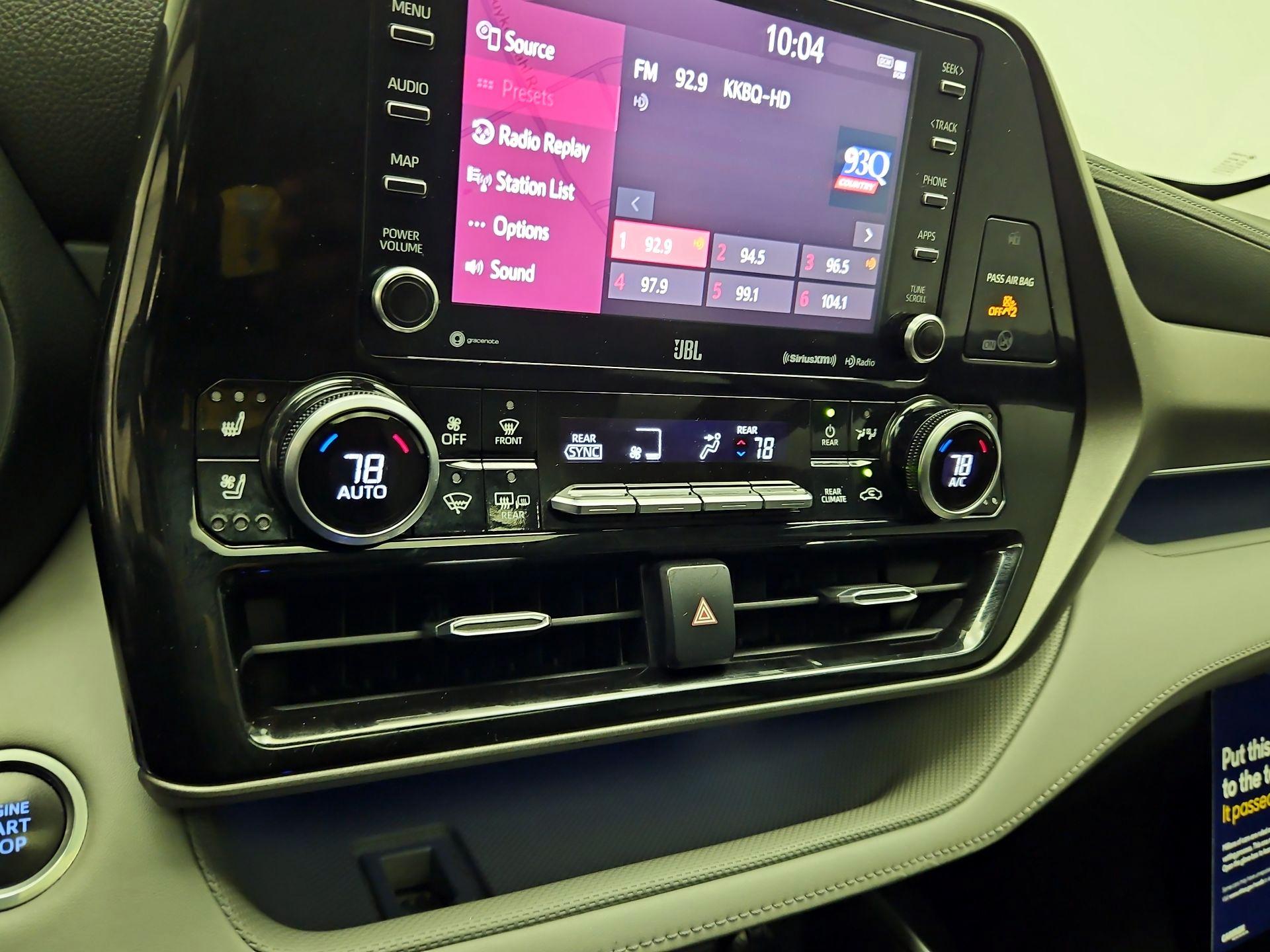 Thumbnail: 2020 Toyota Highlander - 17