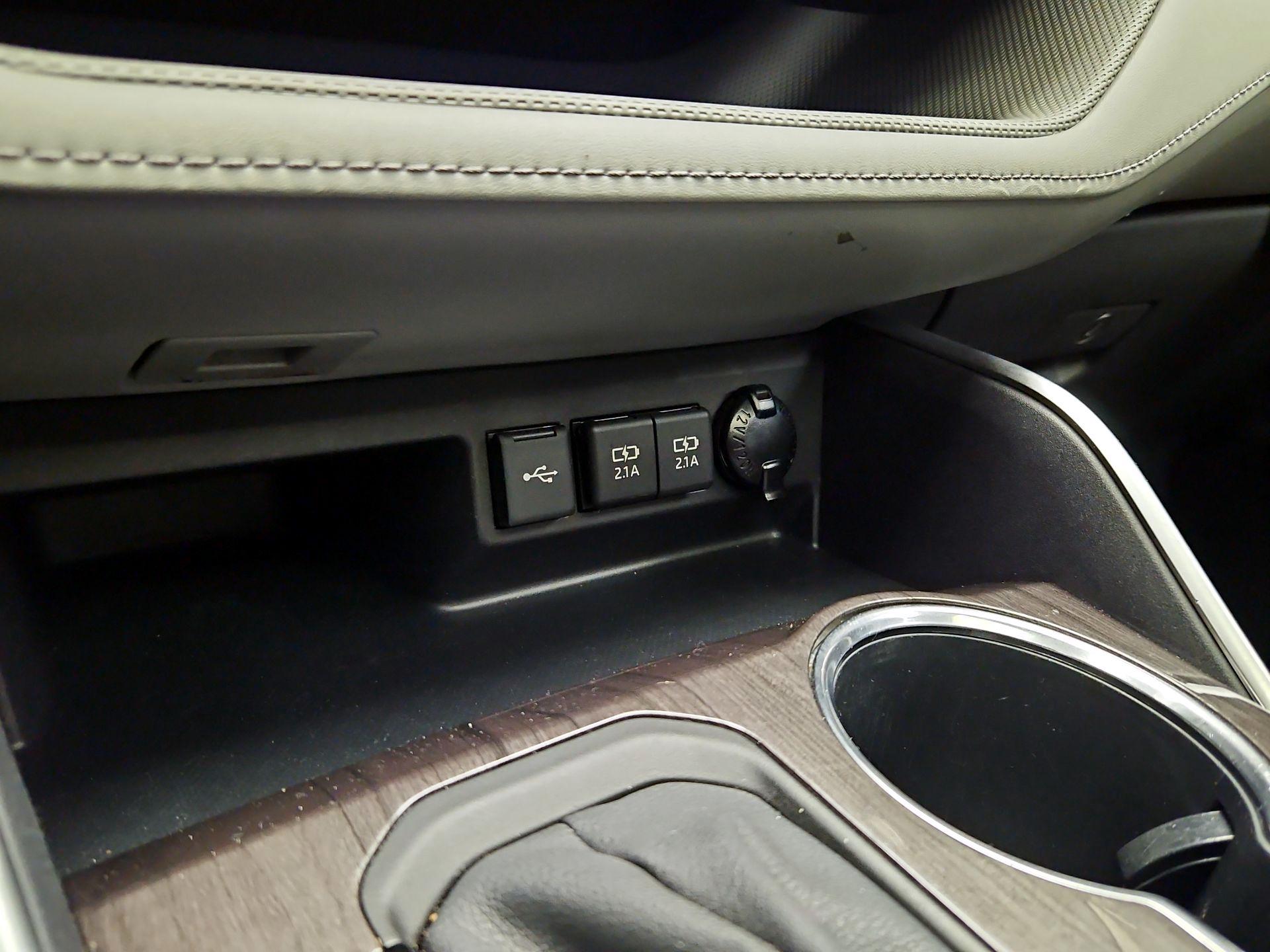 Thumbnail: 2020 Toyota Highlander - 19