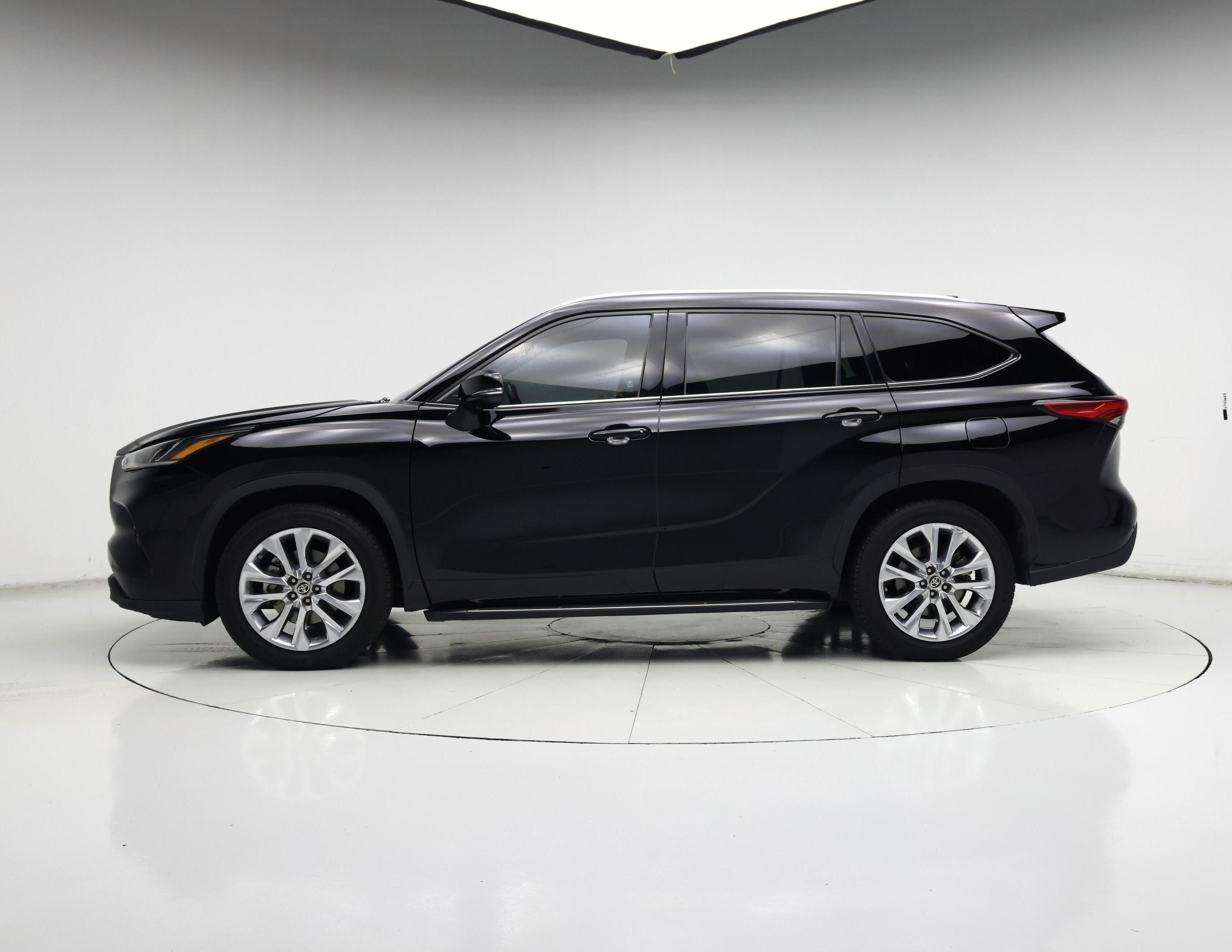 Thumbnail: 2020 Toyota Highlander - 3