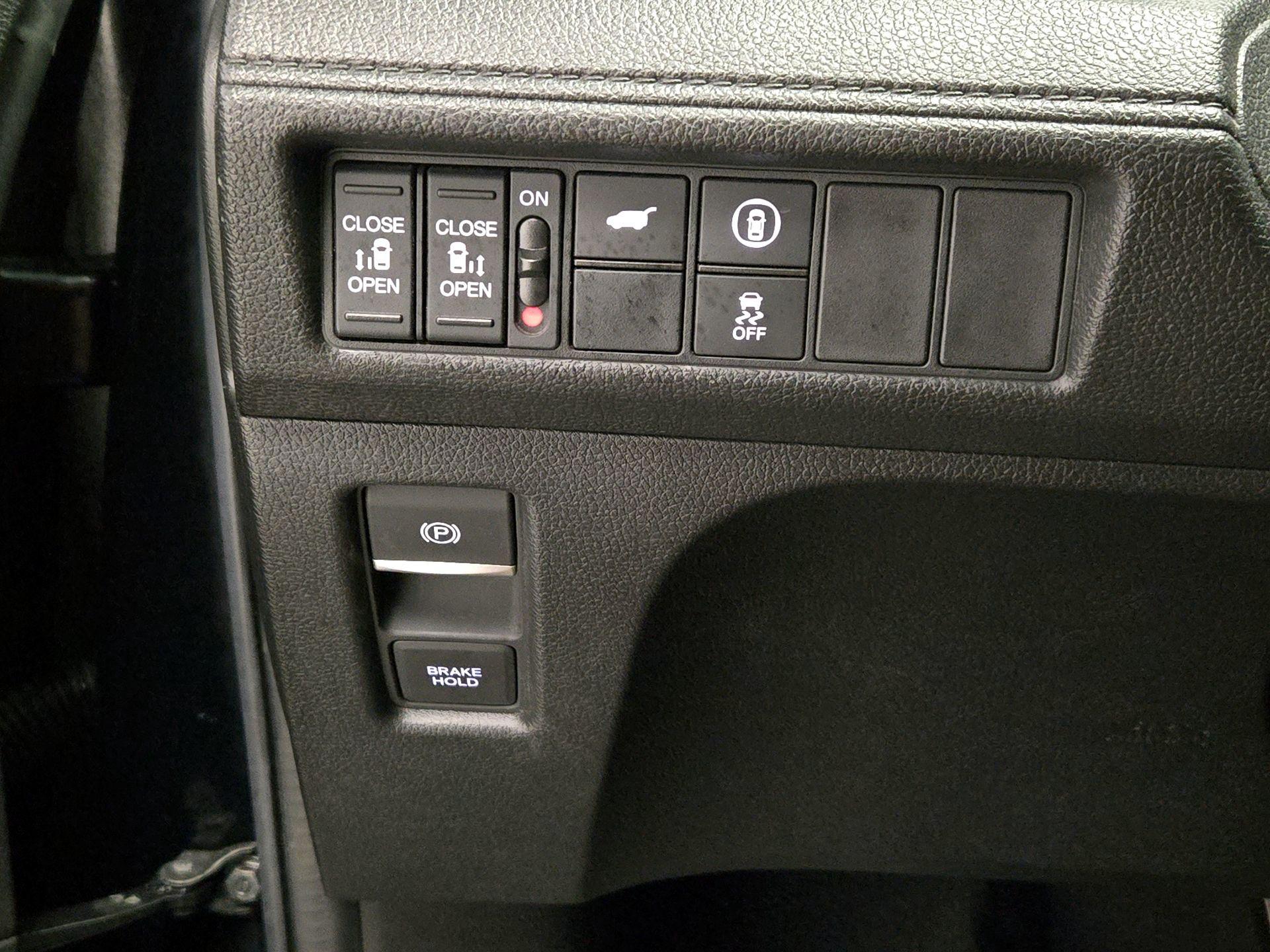 Thumbnail: 2022 Honda Odyssey - 13