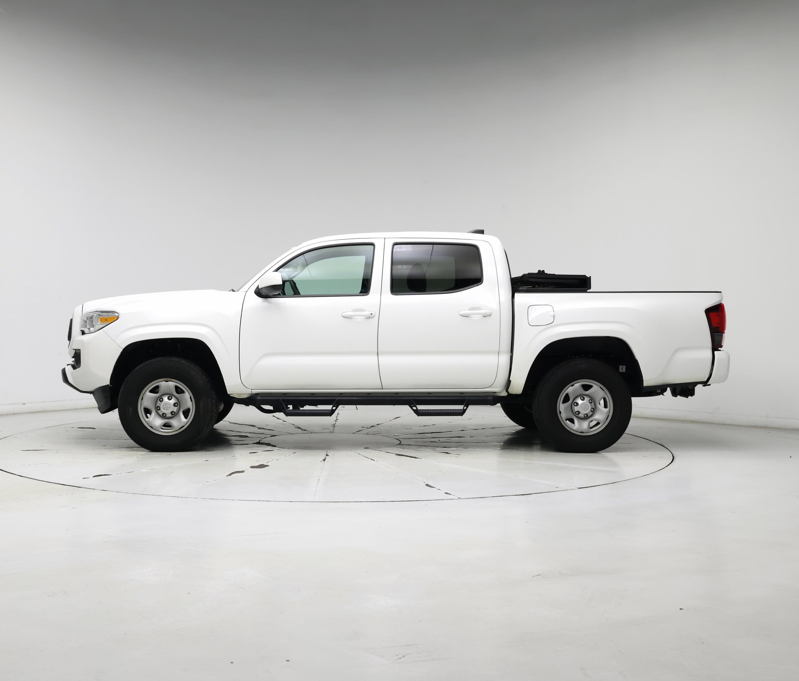 Thumbnail: 2023 Toyota Tacoma - 3